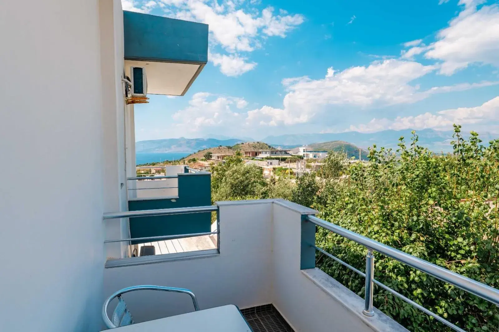 Deluxe Apartment in Vila Pasqyra Deluxe Apartment in Vila Pasqyra