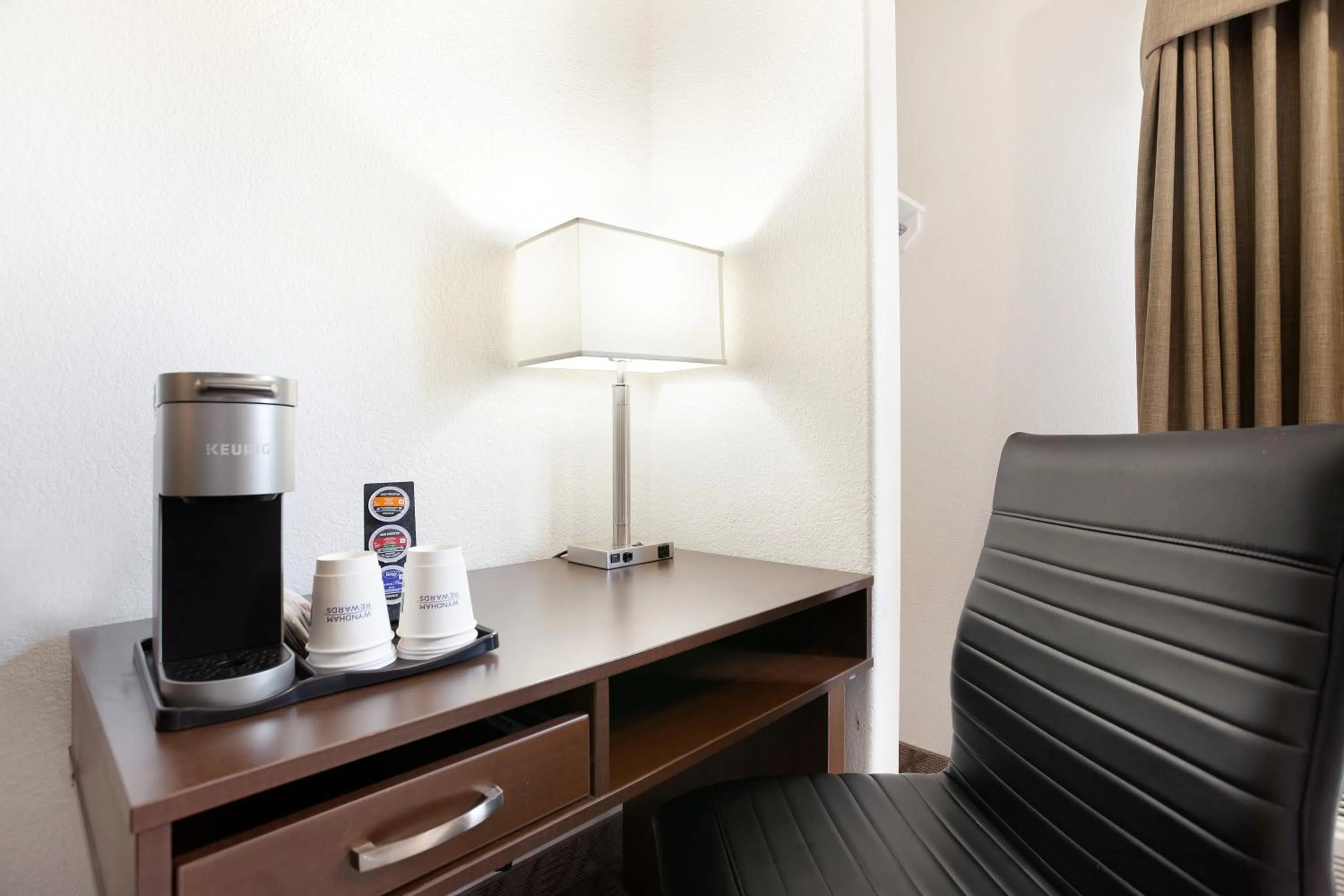 Coffee/tea facilities in Super 8 by Wyndham Calgary Shawnessy Area