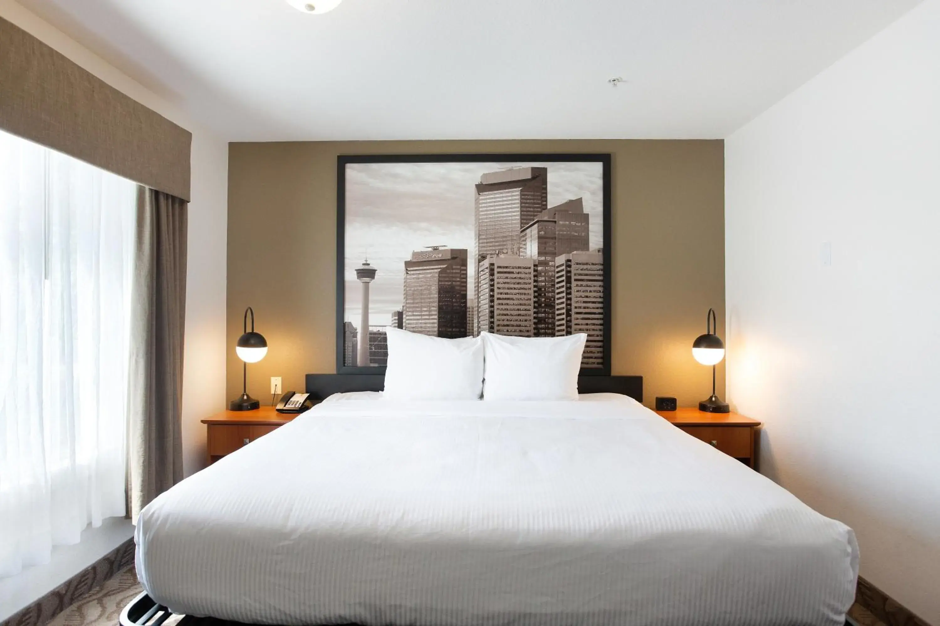 Bed in Super 8 by Wyndham Calgary Shawnessy Area Bed in Super 8 by Wyndham Calgary Shawnessy Area