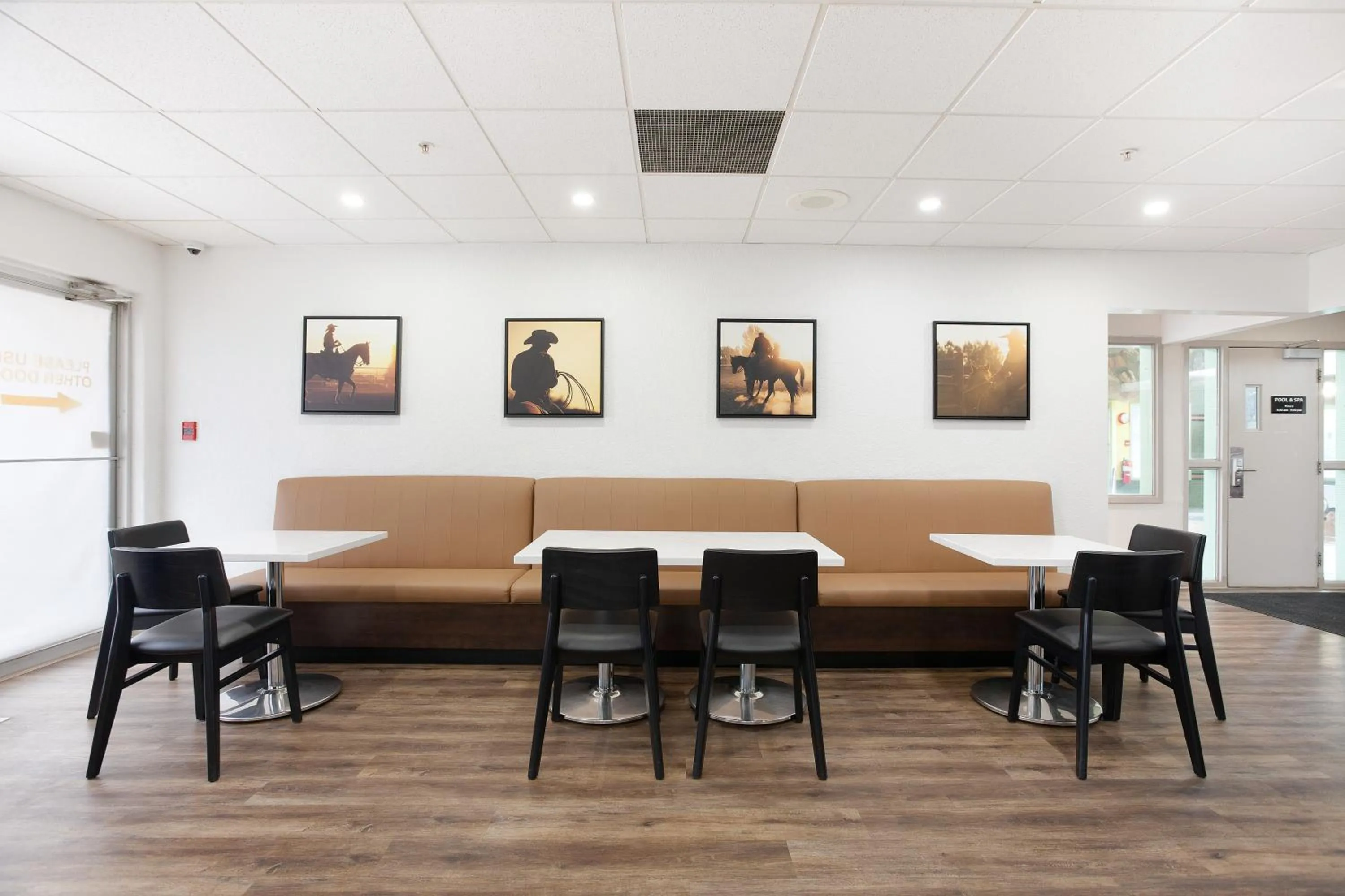 Breakfast in Super 8 by Wyndham Calgary Shawnessy Area