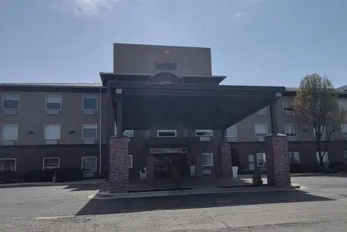 Comfort Inn & Suites Miami - Route 66 Comfort Inn & Suites Miami - Route 66