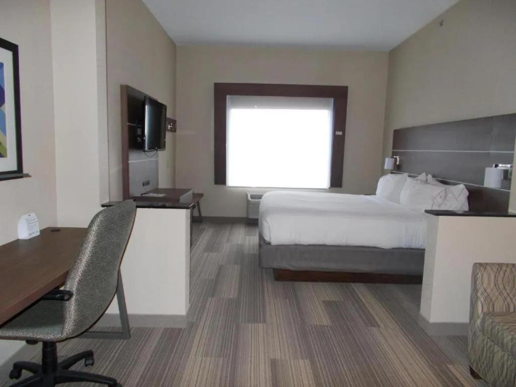 Living room, Bed in Route 66 inn & Suites