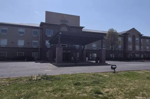 Comfort Inn & Suites Miami - Route 66