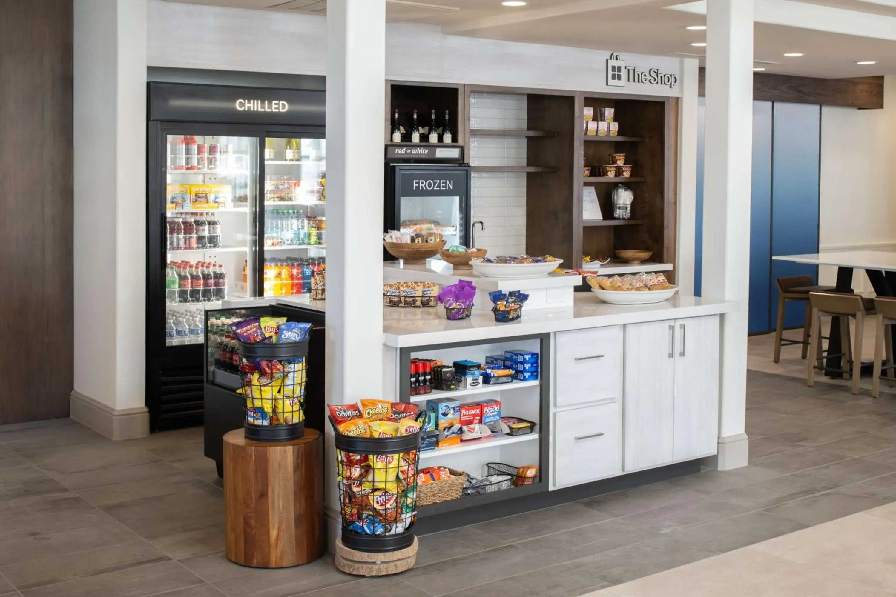 Restaurant/places to eat in Hilton Garden Inn Fontana Restaurant/places to eat in Hilton Garden Inn Fontana