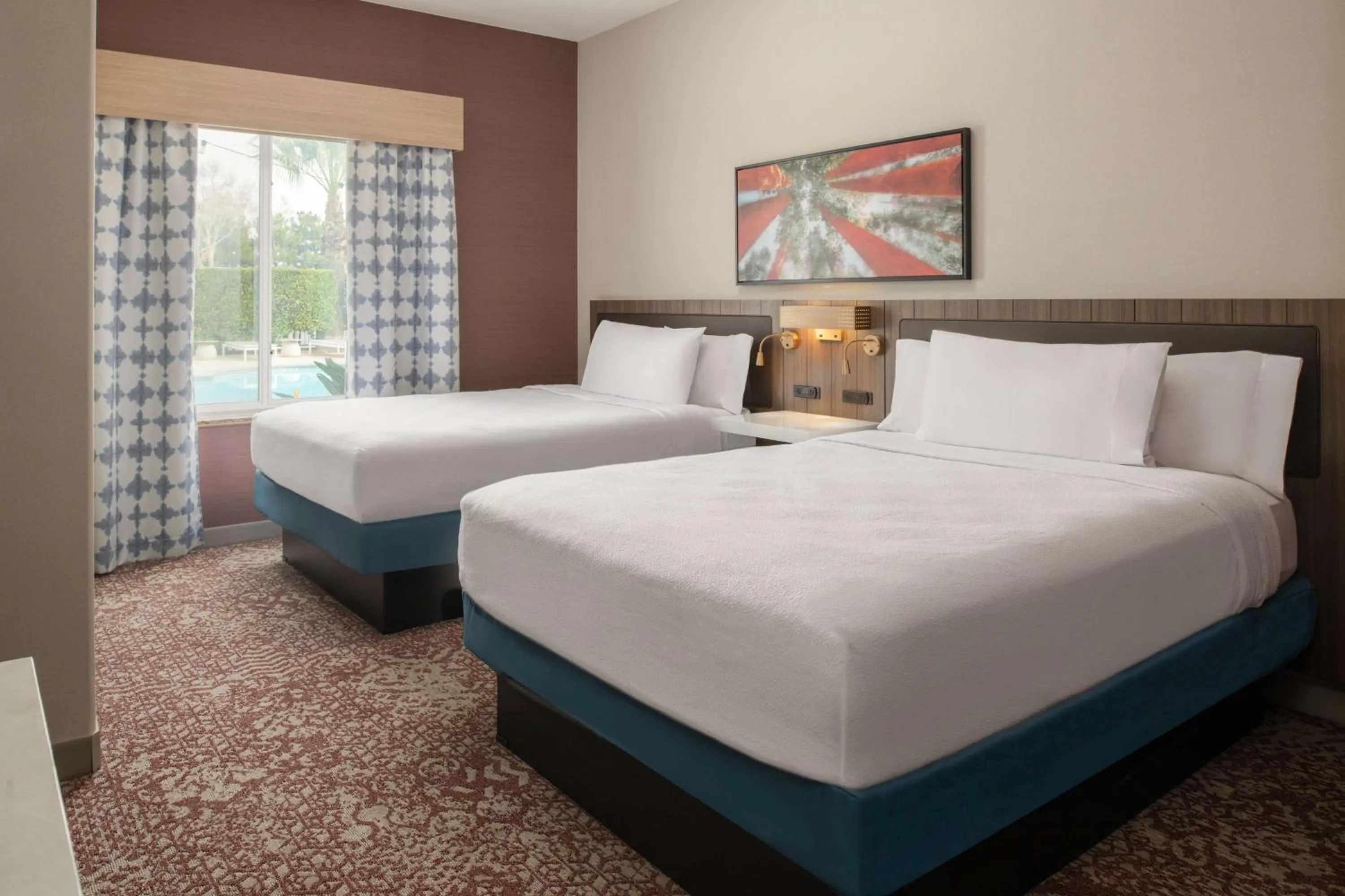 Bed in Hilton Garden Inn Fontana