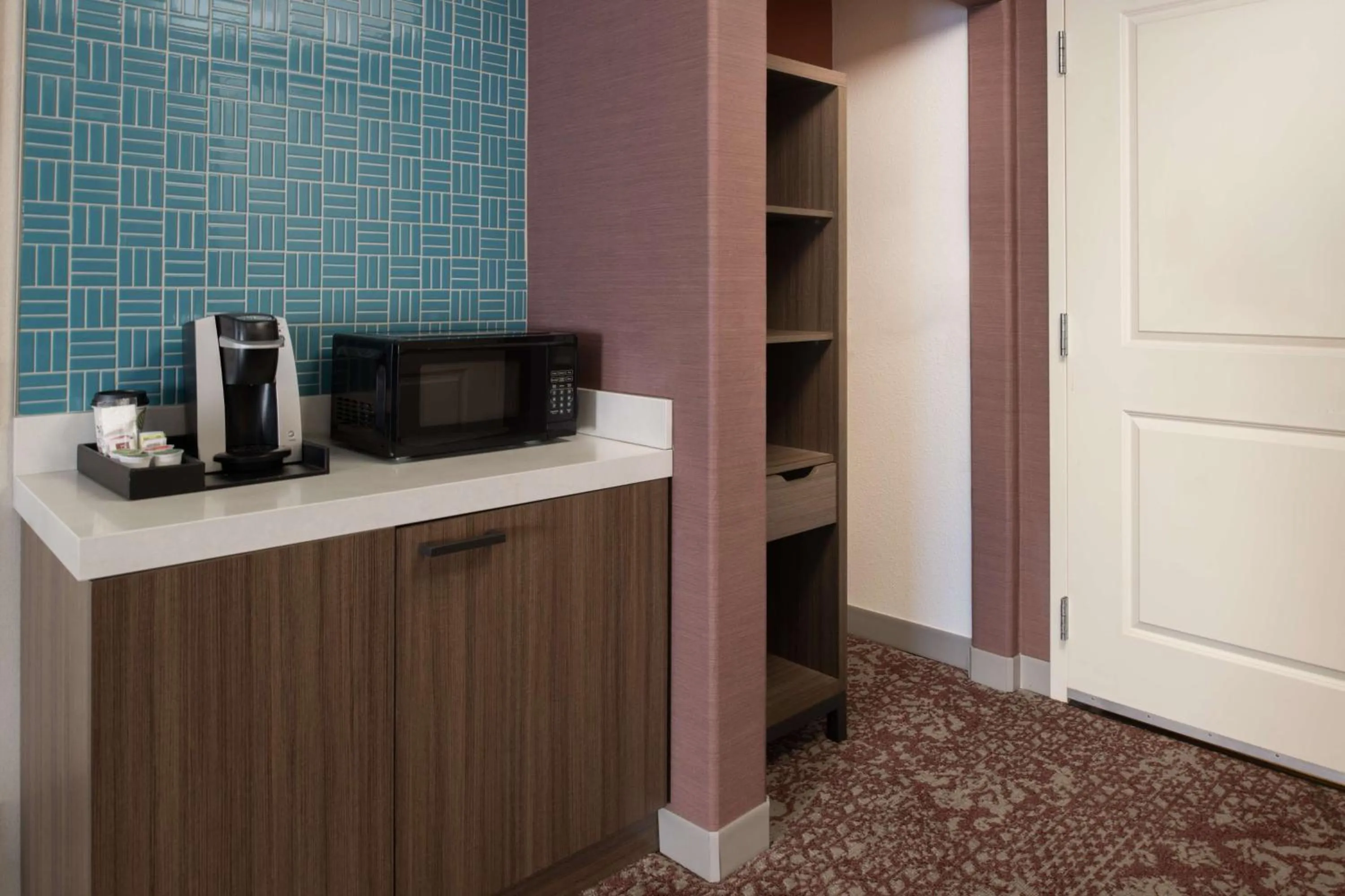 Photo of the whole room in Hilton Garden Inn Fontana