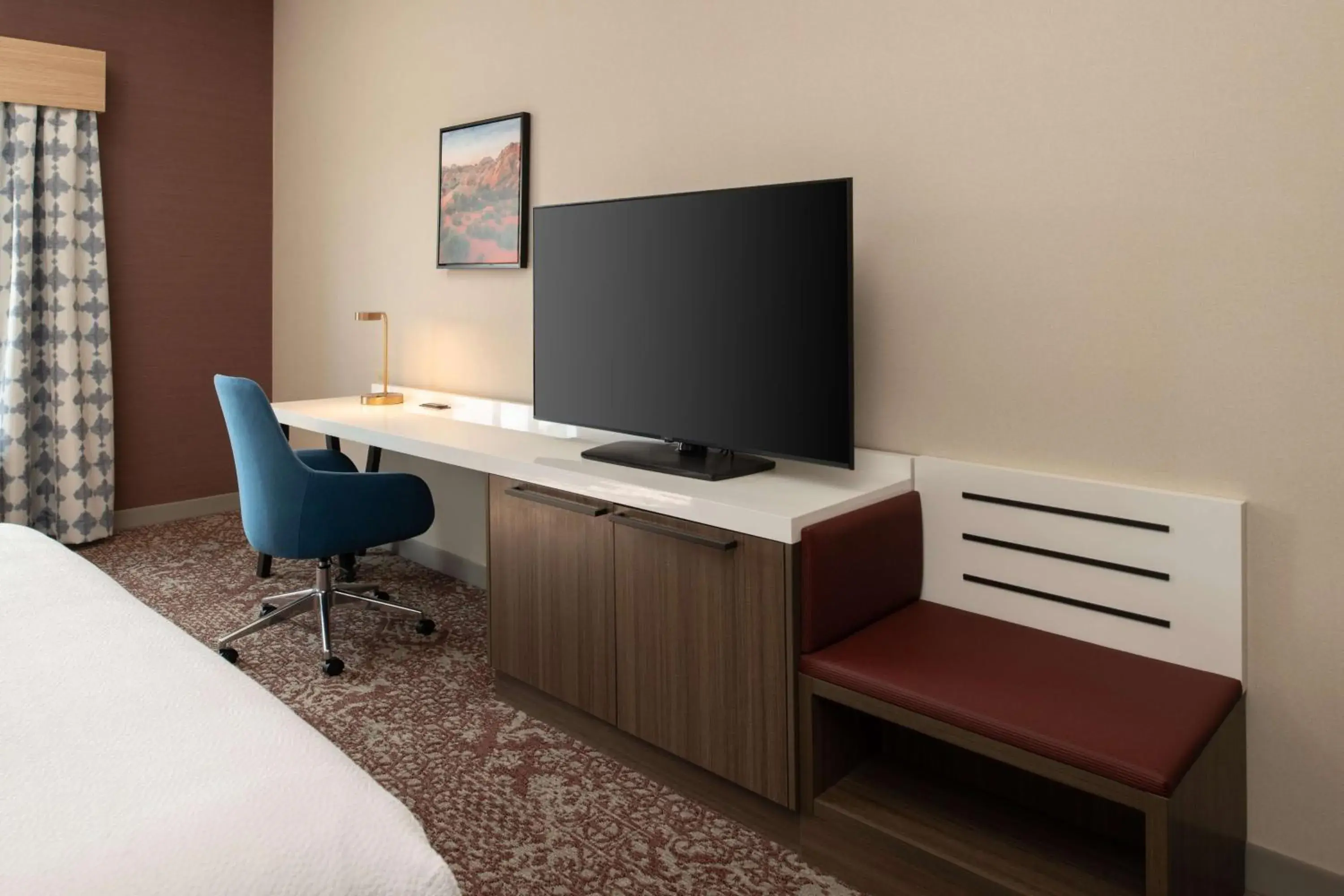 Bedroom, Bed in Hilton Garden Inn Fontana Bedroom, Bed in Hilton Garden Inn Fontana