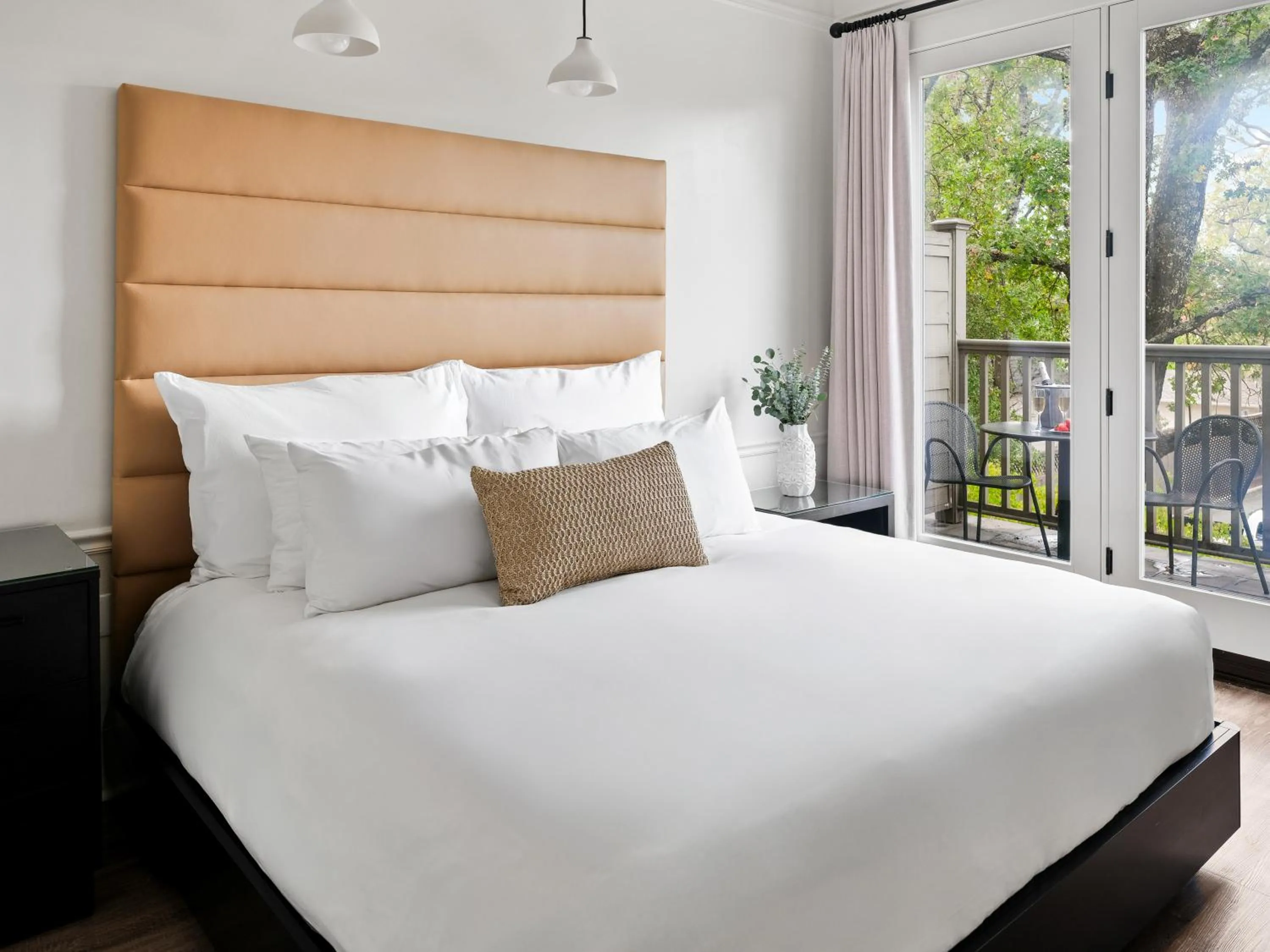 Bed in Inn at Sonoma, A Four Sisters Inn