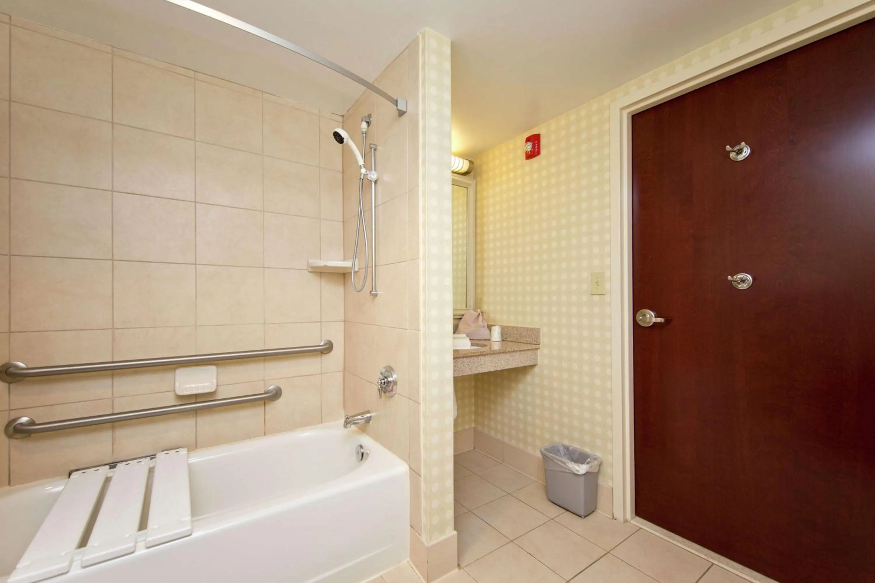 Bathroom in Hilton Garden Inn Winchester