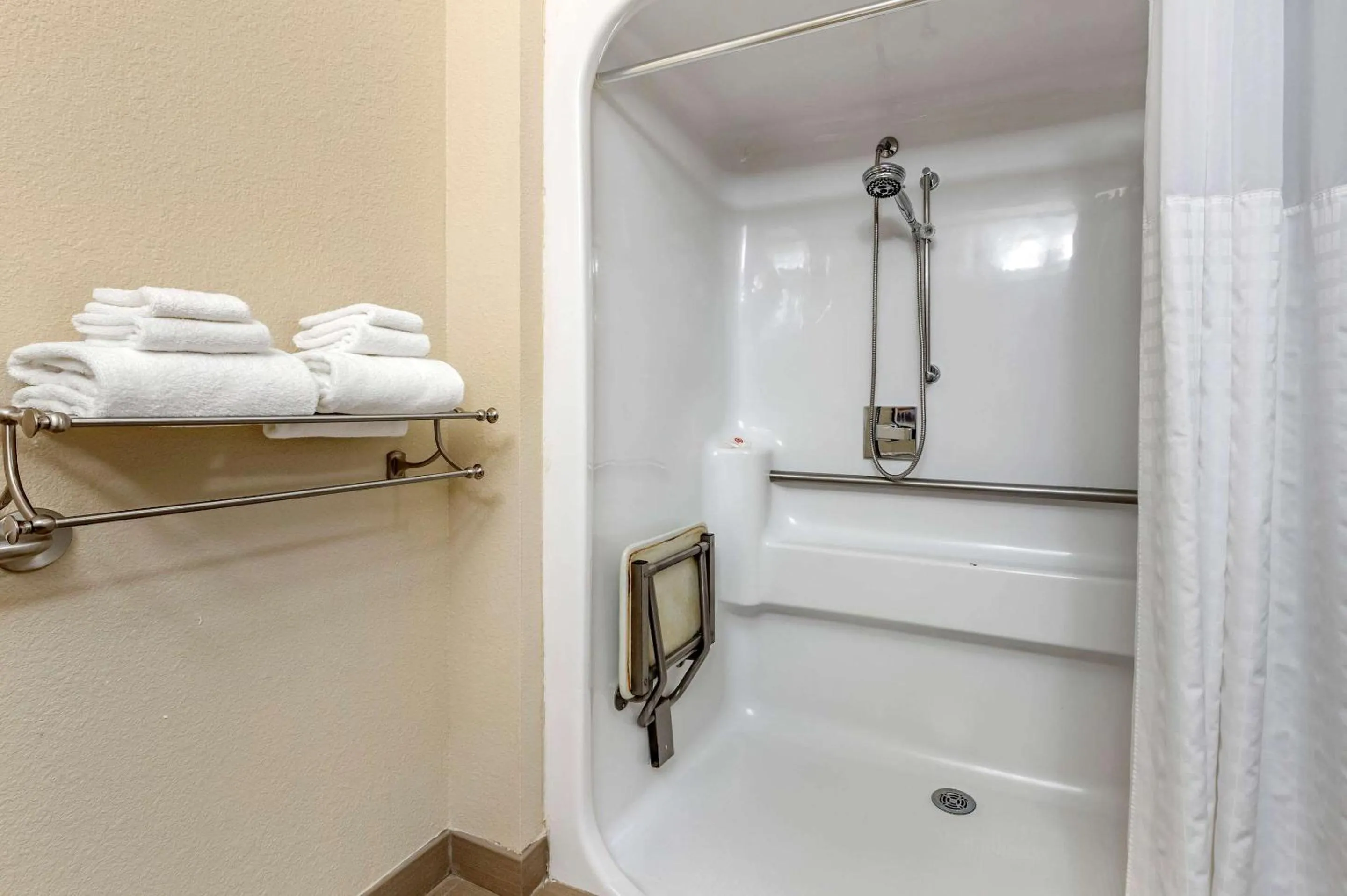 Bathroom in Comfort Inn La Porte