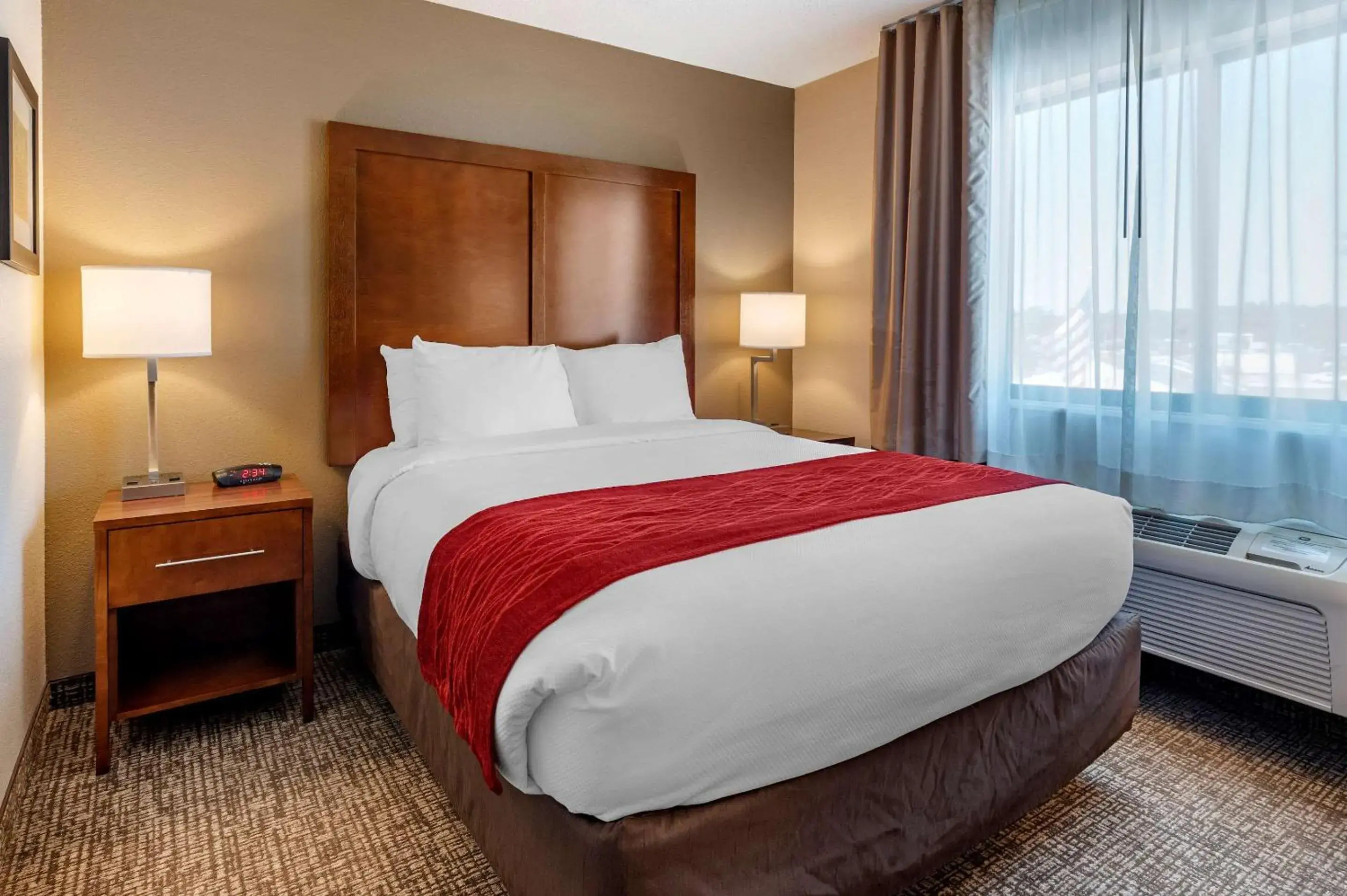 Photo of the whole room, Bed in Comfort Inn La Porte Photo of the whole room, Bed in Comfort Inn La Porte