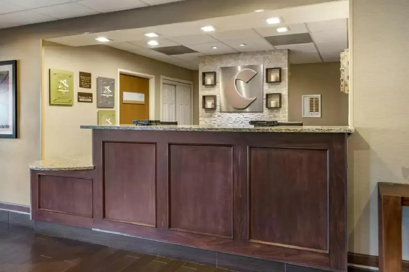 Lobby or reception in Comfort Inn La Porte Lobby or reception in Comfort Inn La Porte