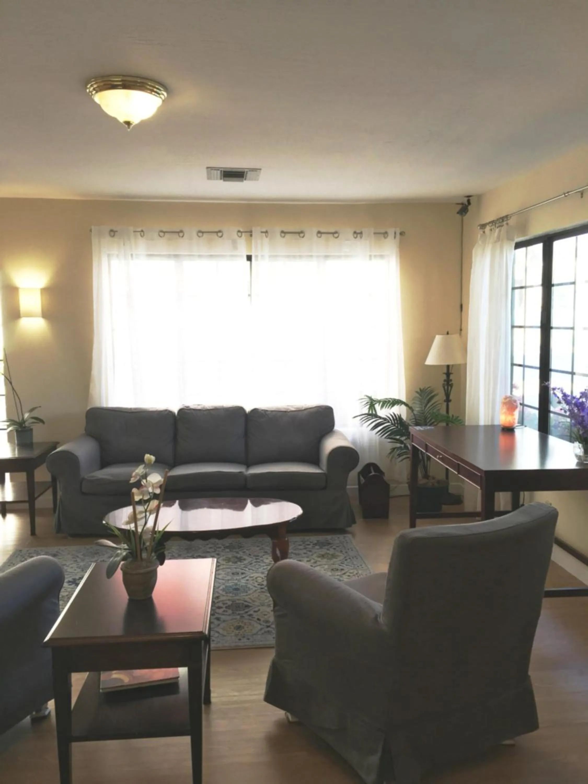 Lobby or reception in Diablo Mountain Inn Walnut Creek