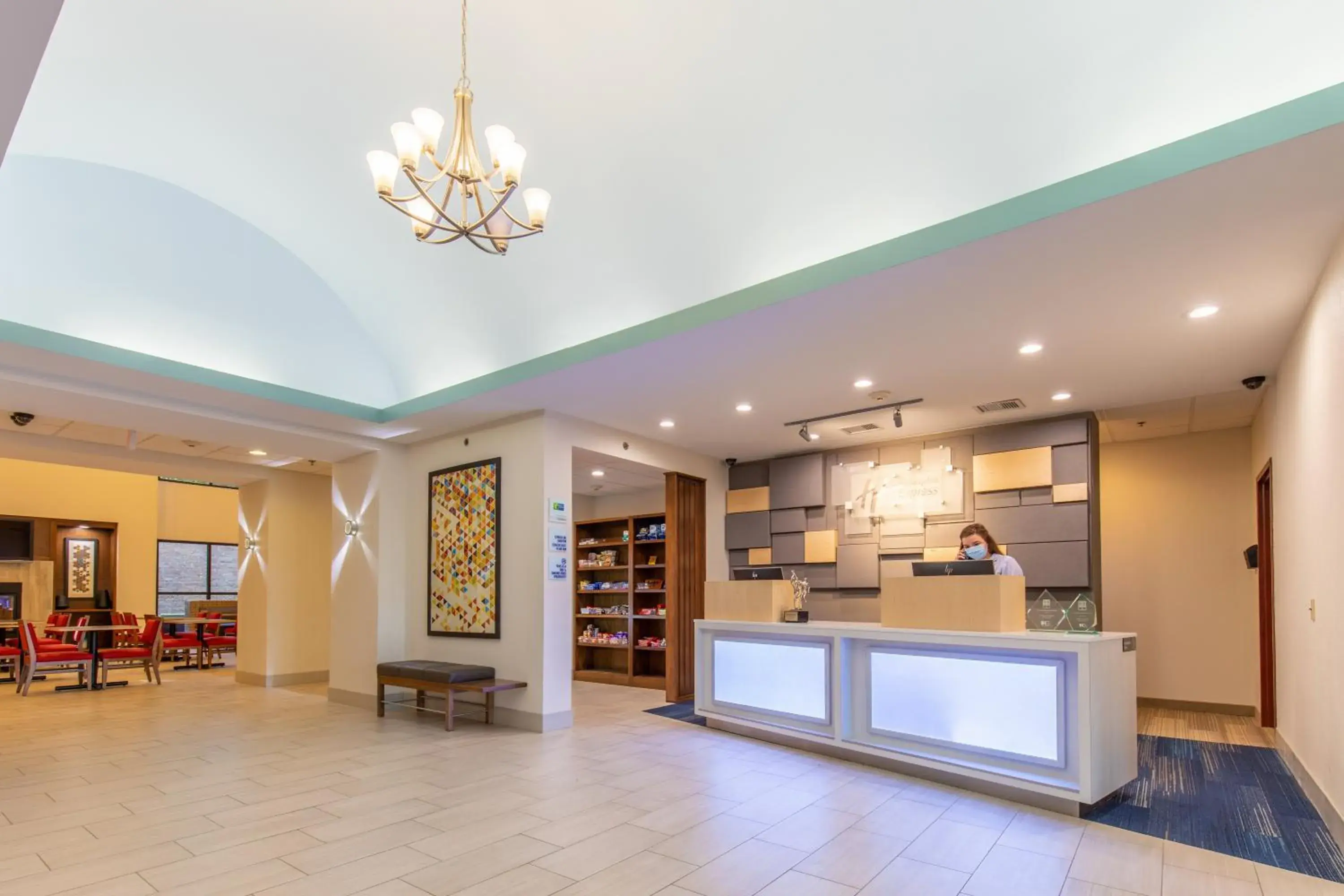 Property building in Holiday Inn Express Johnson City by IHG Property building in Holiday Inn Express Johnson City by IHG