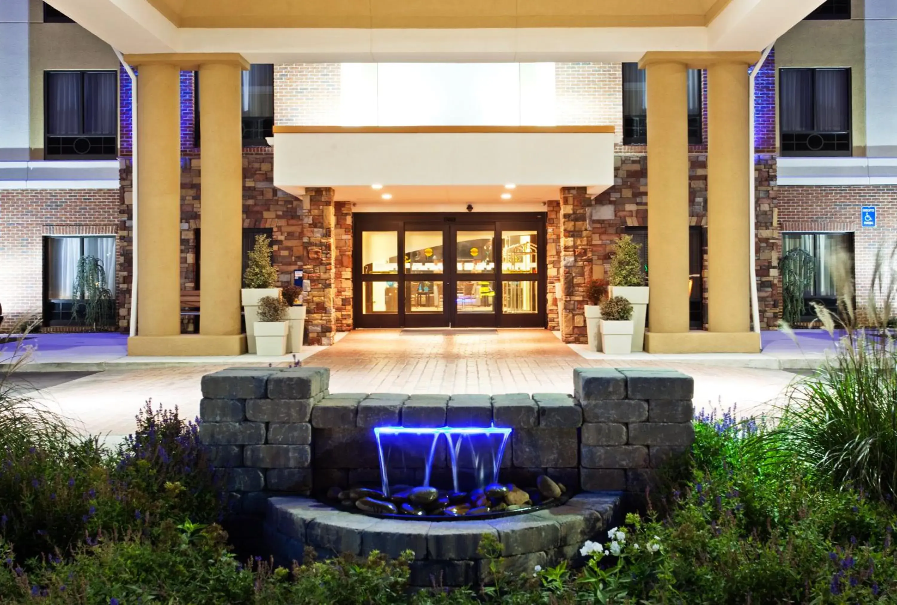 Property building in Holiday Inn Express Johnson City by IHG Property building in Holiday Inn Express Johnson City by IHG