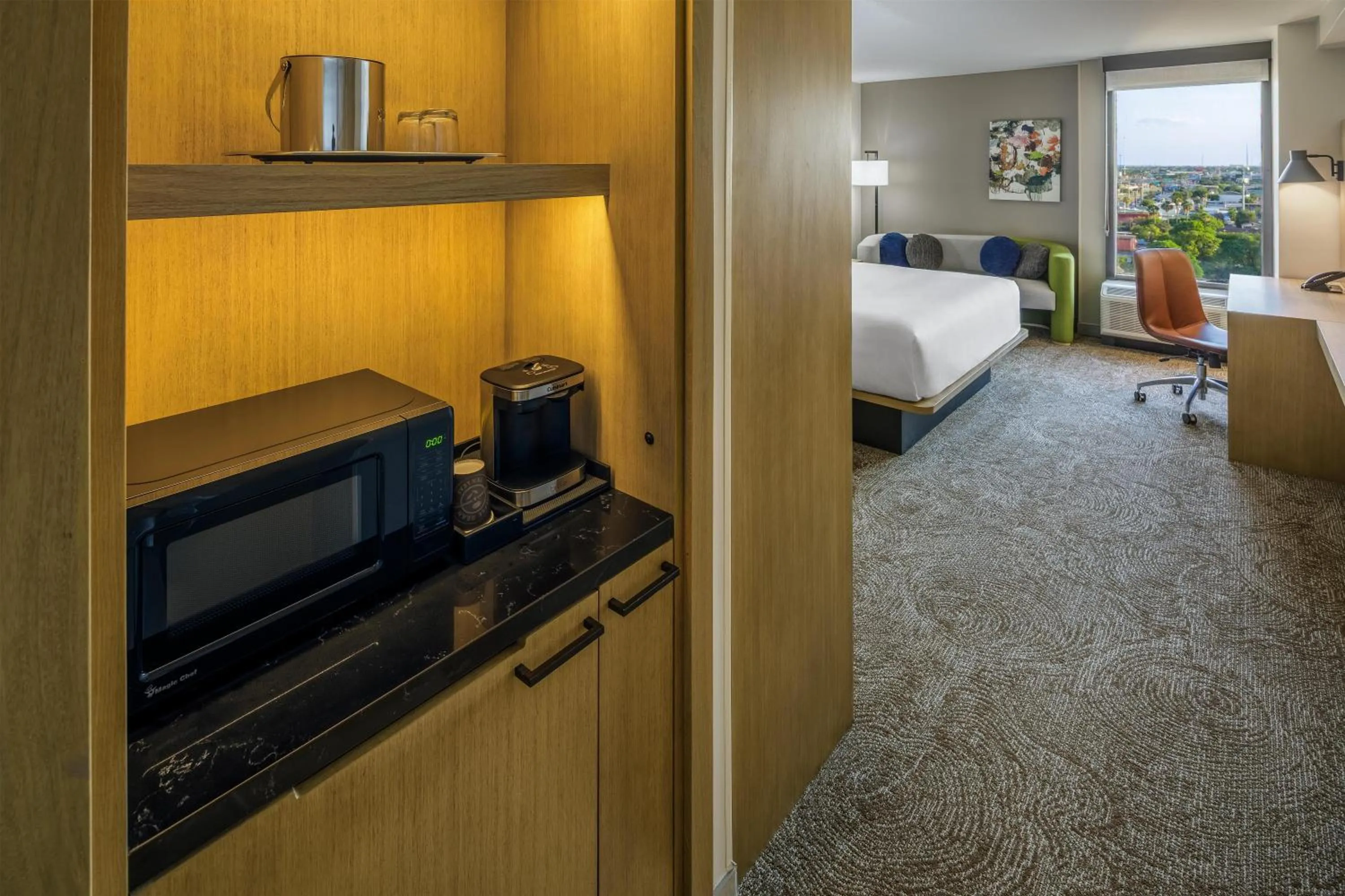 View (from property/room), Bed in DoubleTree by Hilton Laredo