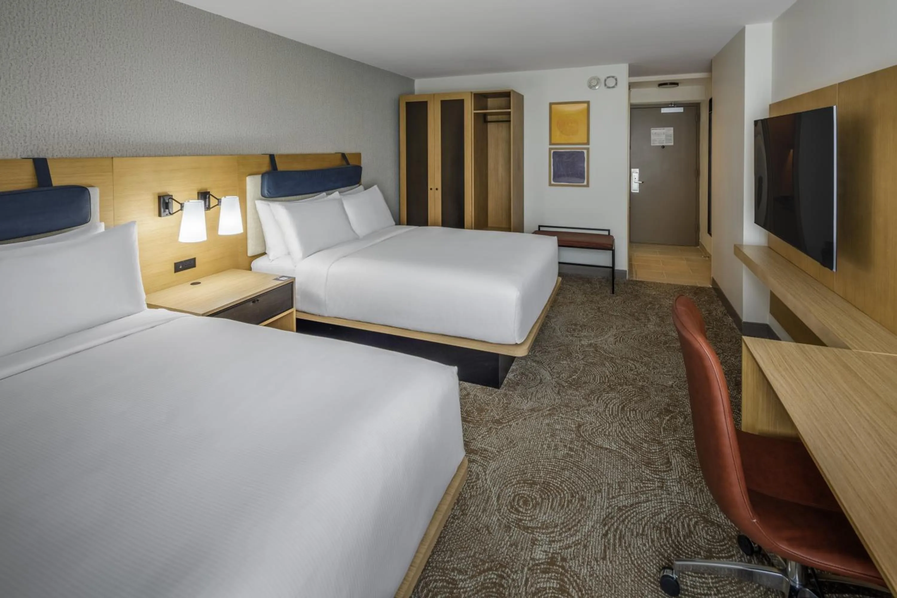 Bed in DoubleTree by Hilton Laredo