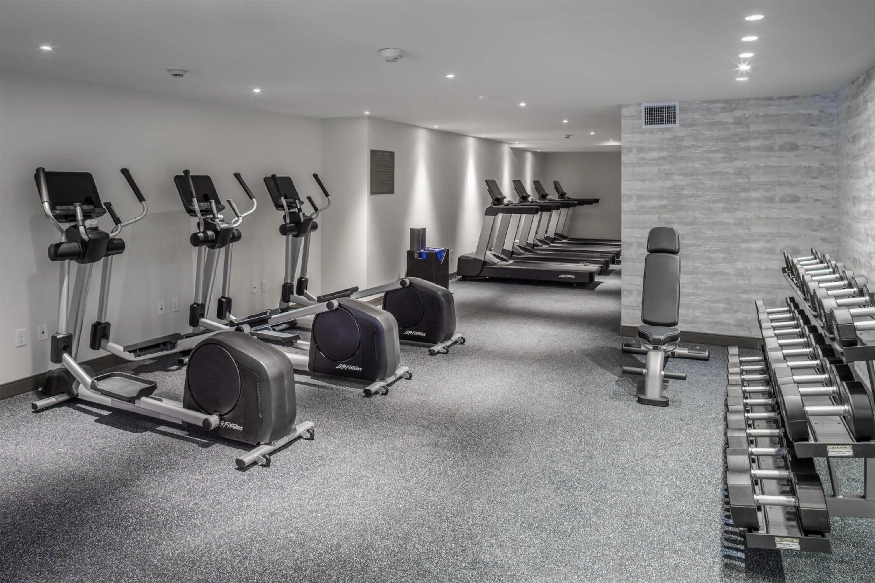Fitness centre/facilities in DoubleTree by Hilton Laredo