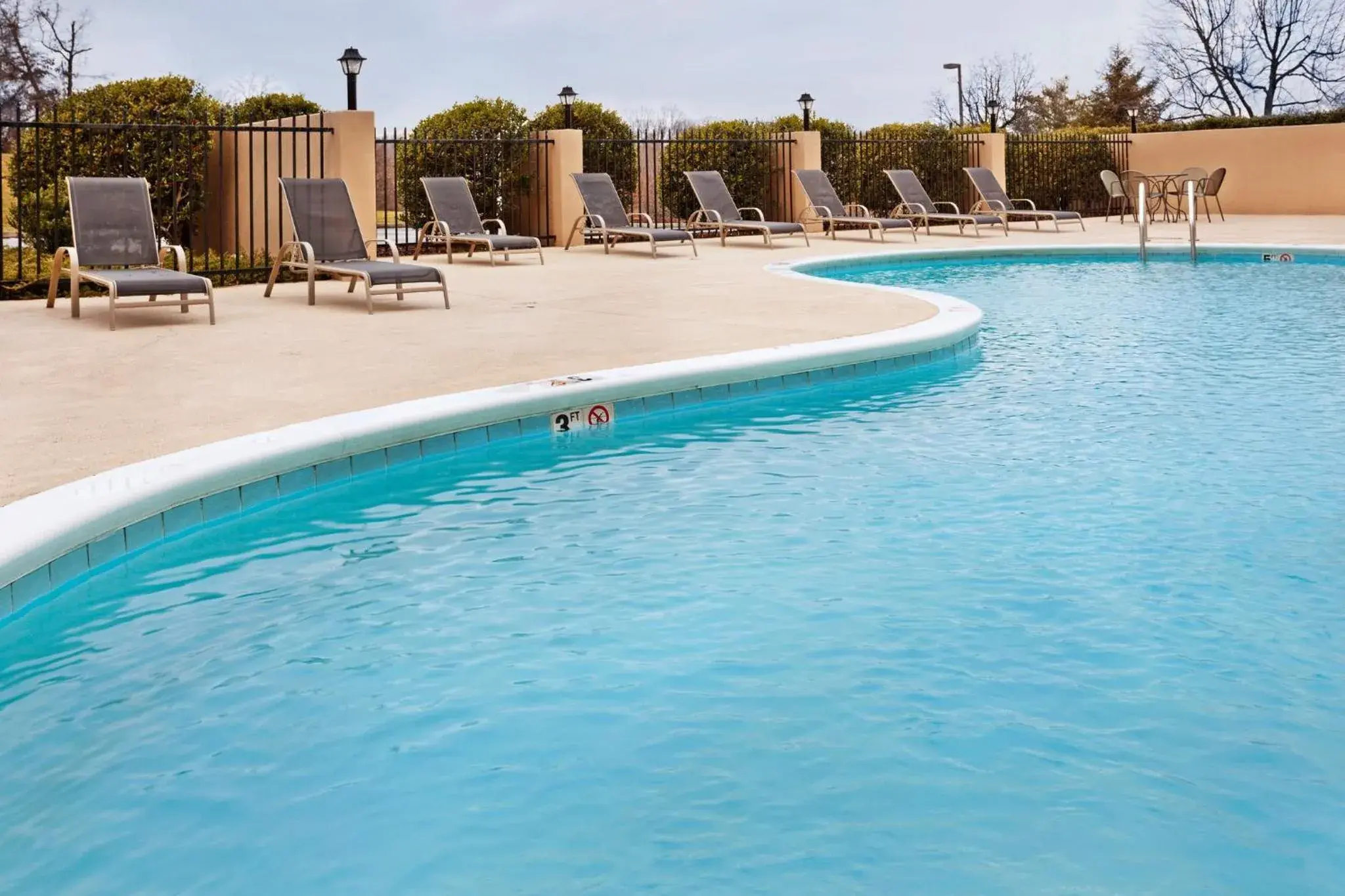 Swimming pool in Holiday Inn Johnson City by IHG Swimming pool in Holiday Inn Johnson City by IHG
