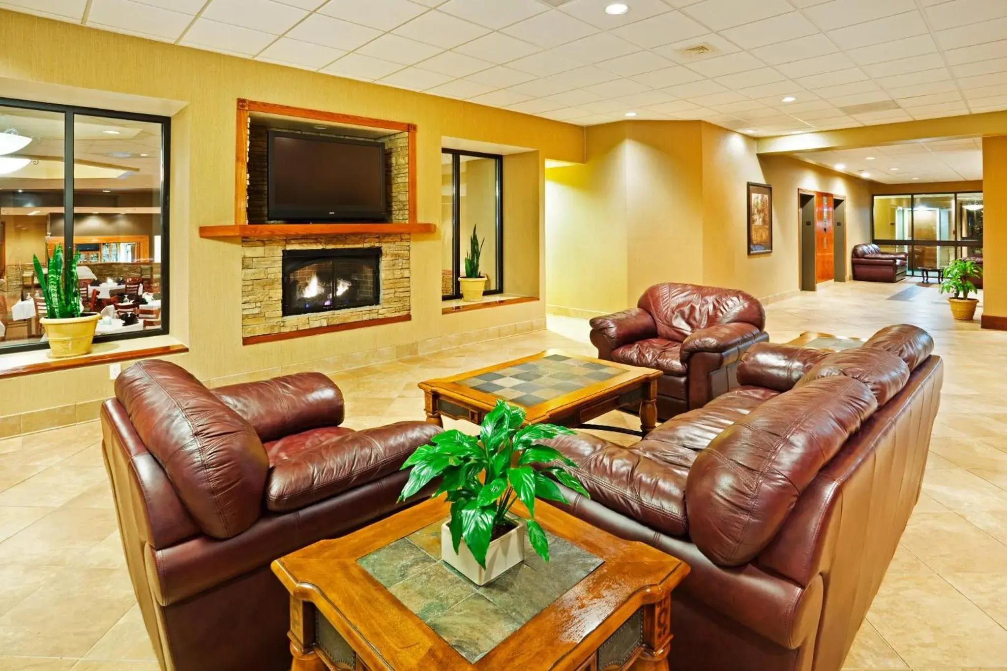 Lobby or reception in Holiday Inn Johnson City by IHG Lobby or reception in Holiday Inn Johnson City by IHG