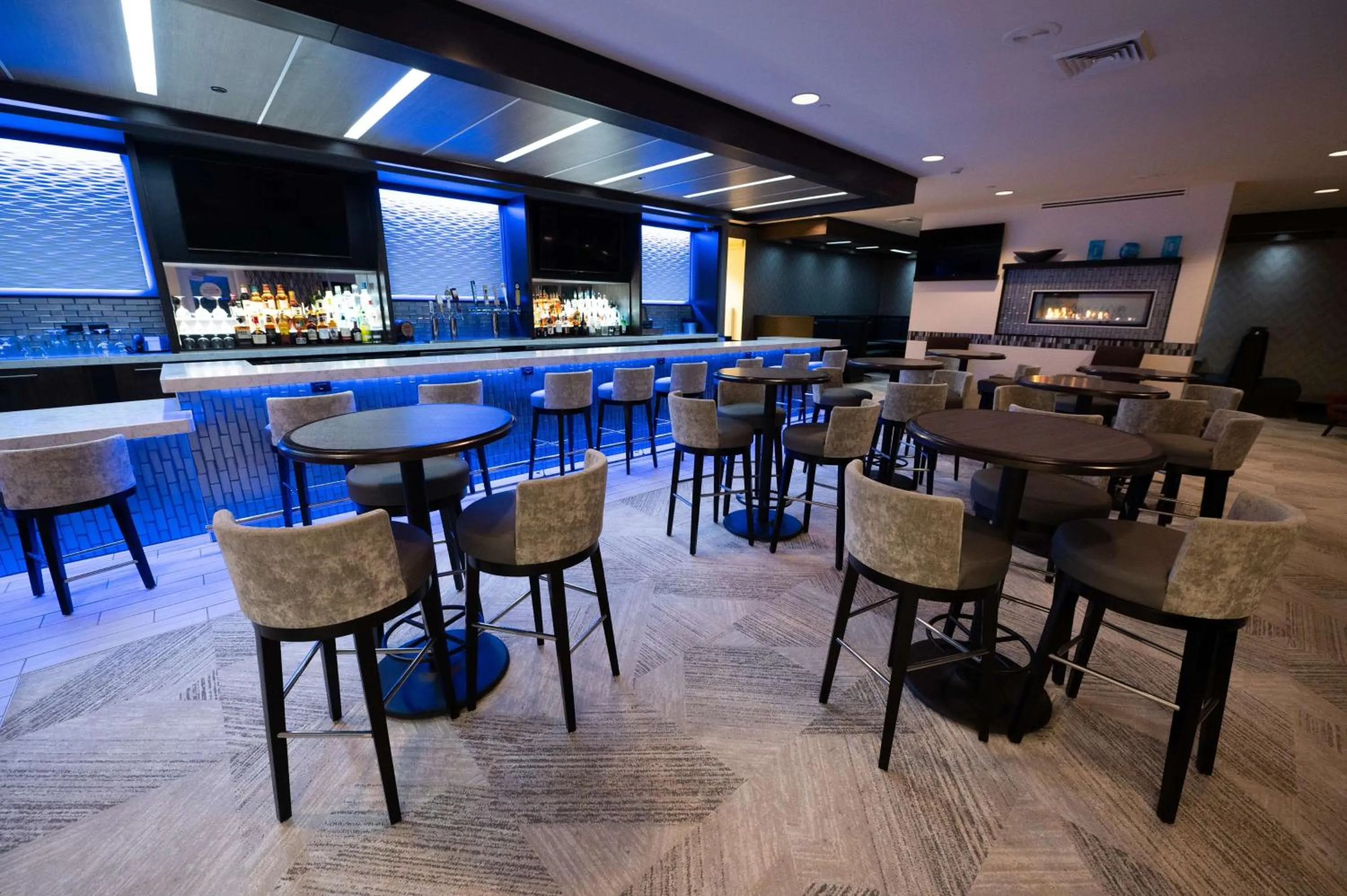 Lounge or bar in Hilton Garden Inn Great Falls