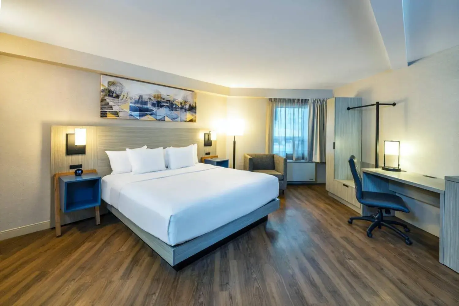 Bedroom, Bed in Comfort Inn Bedroom, Bed in Comfort Inn