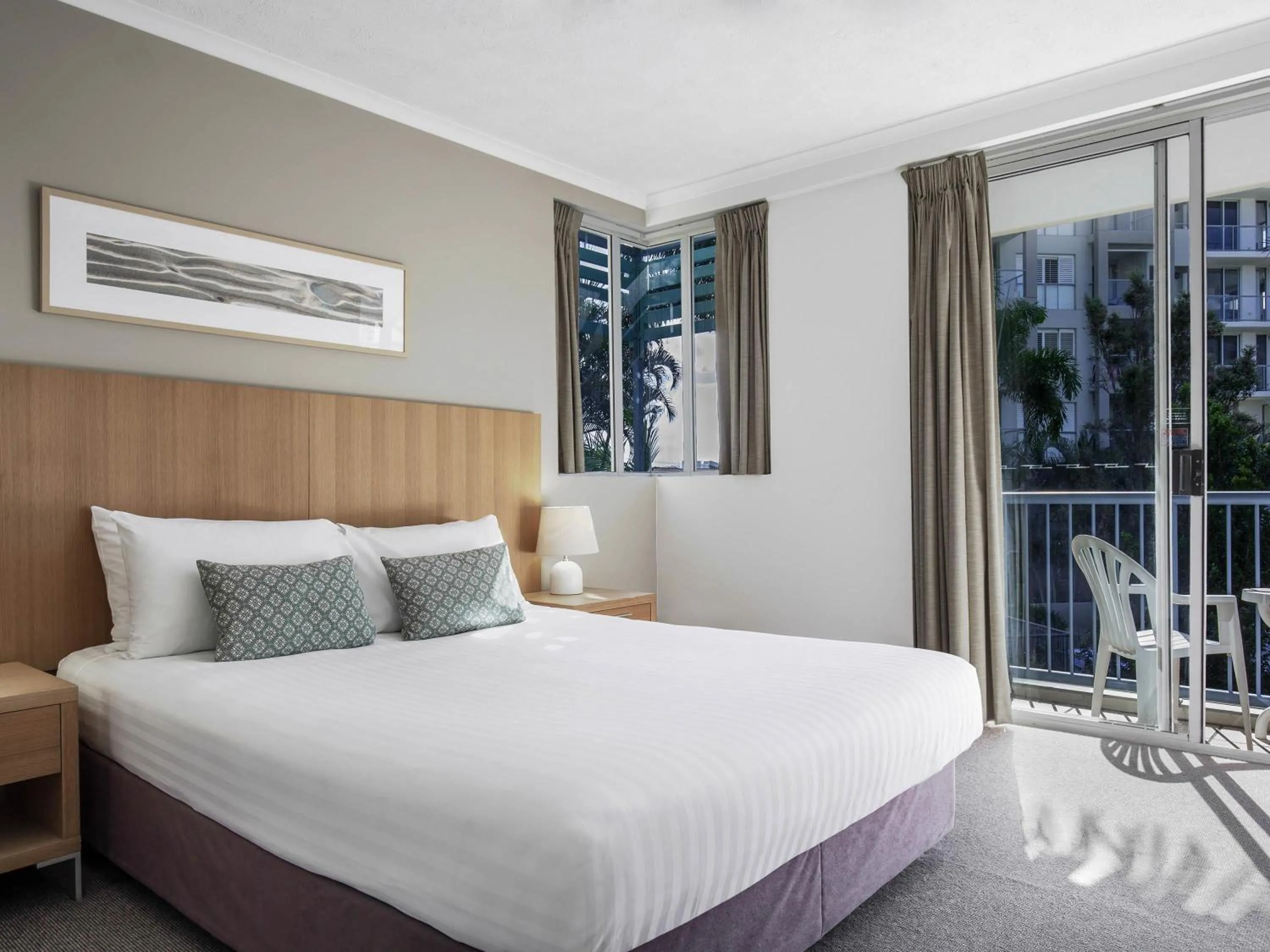 Bedroom, Bed in BreakFree Diamond Beach