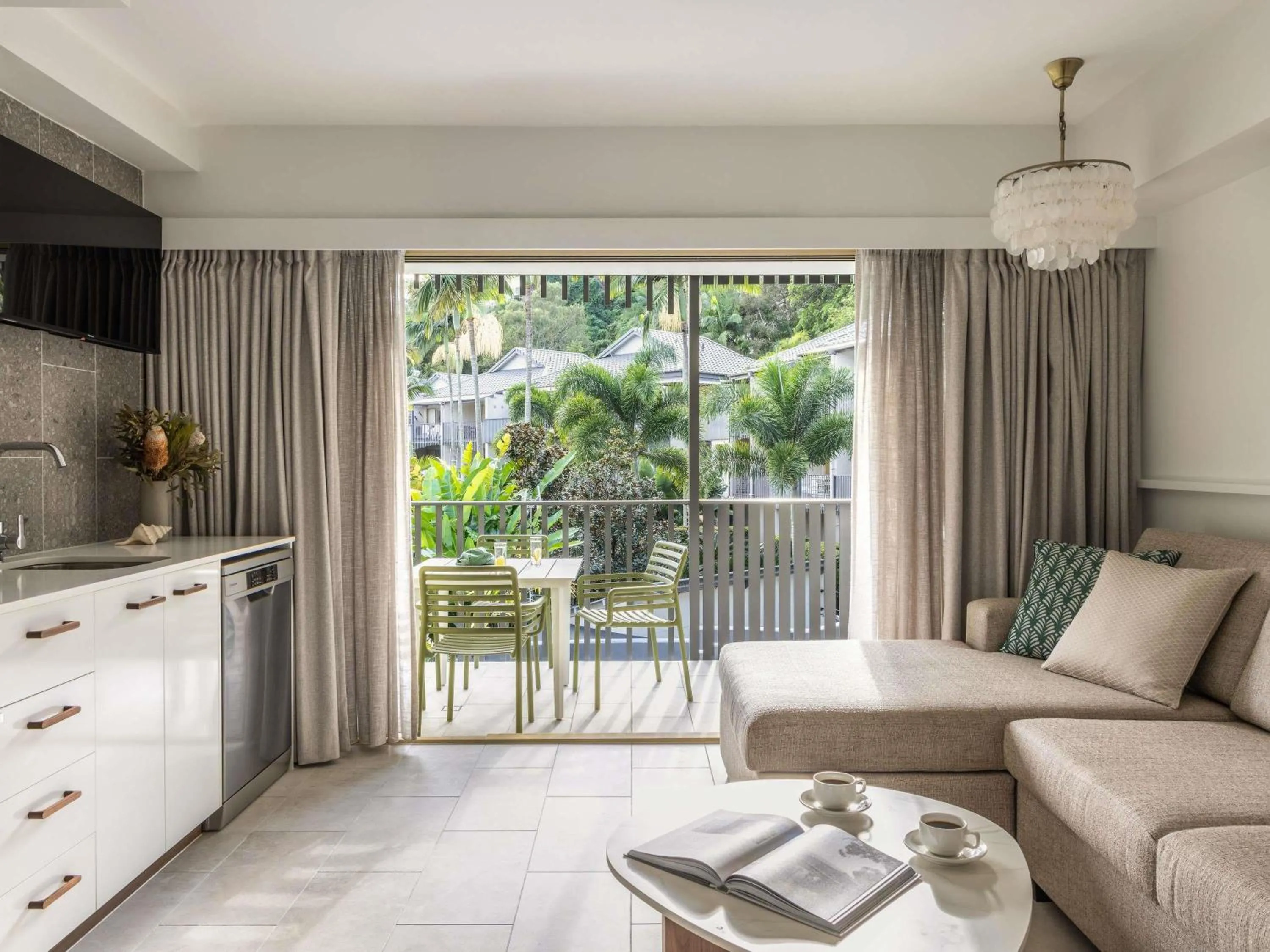Bedroom in Mantra French Quarter Noosa