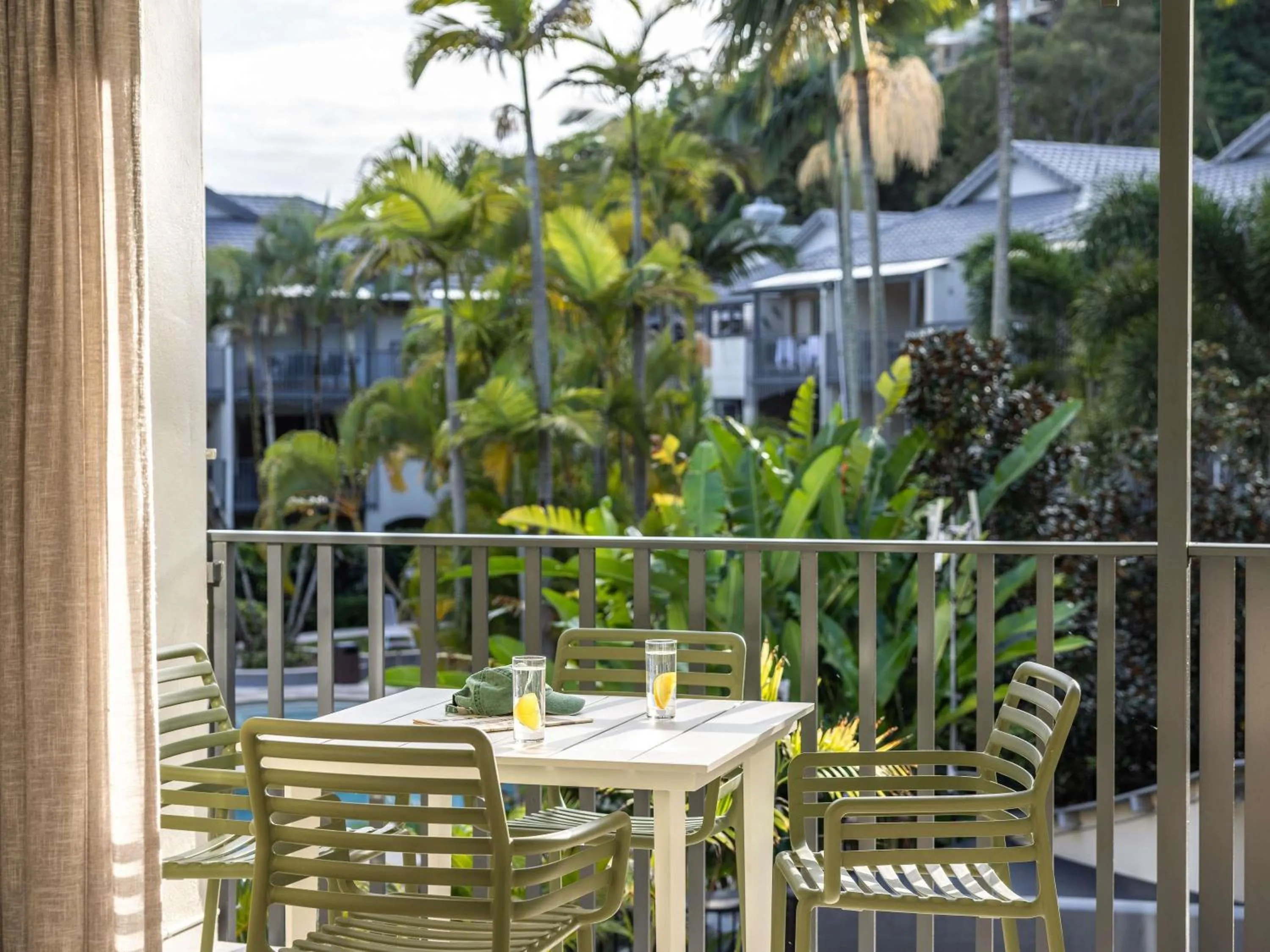 Bedroom in Mantra French Quarter Noosa