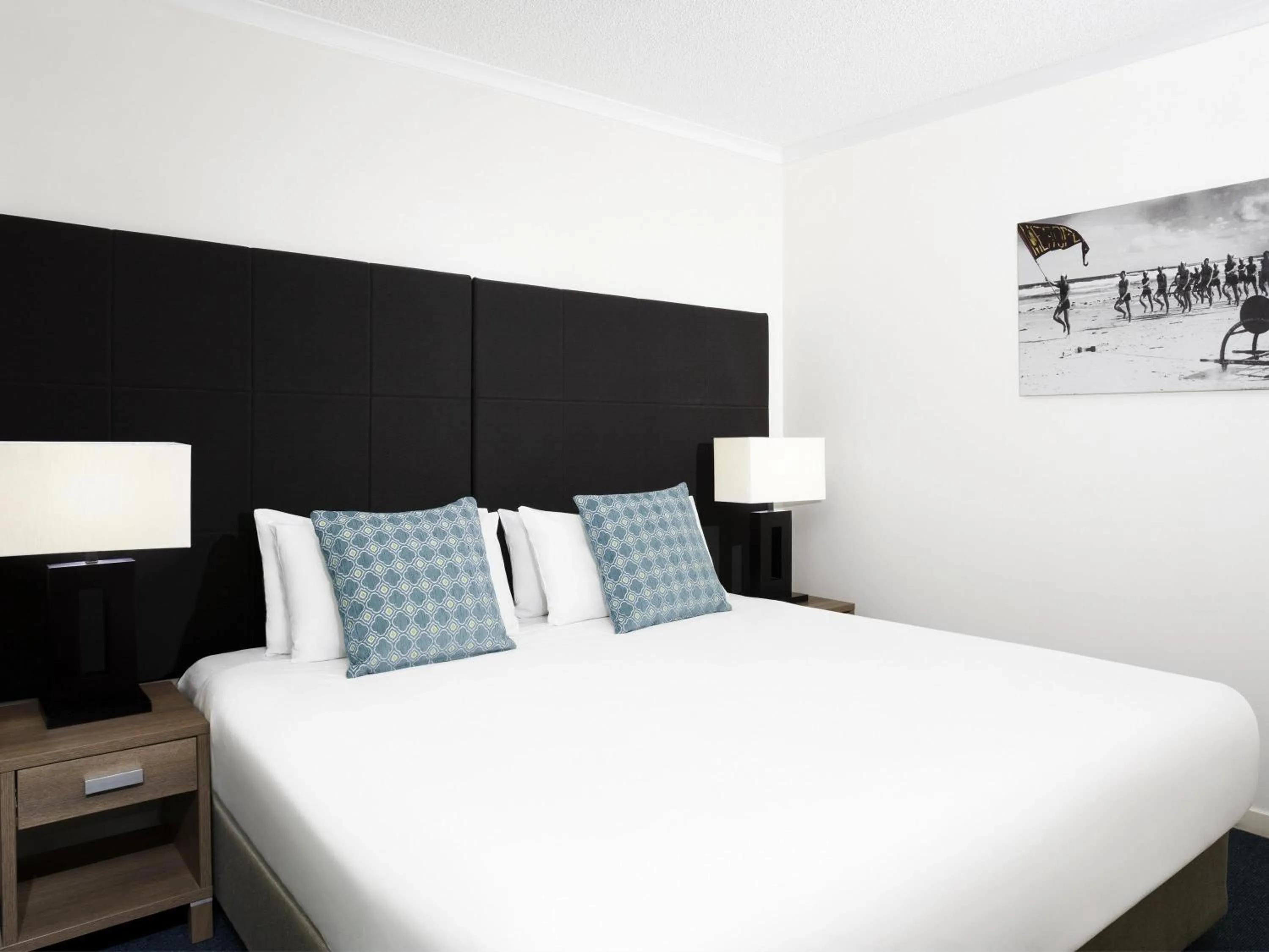 Bedroom, Bed in BreakFree Grand Pacific