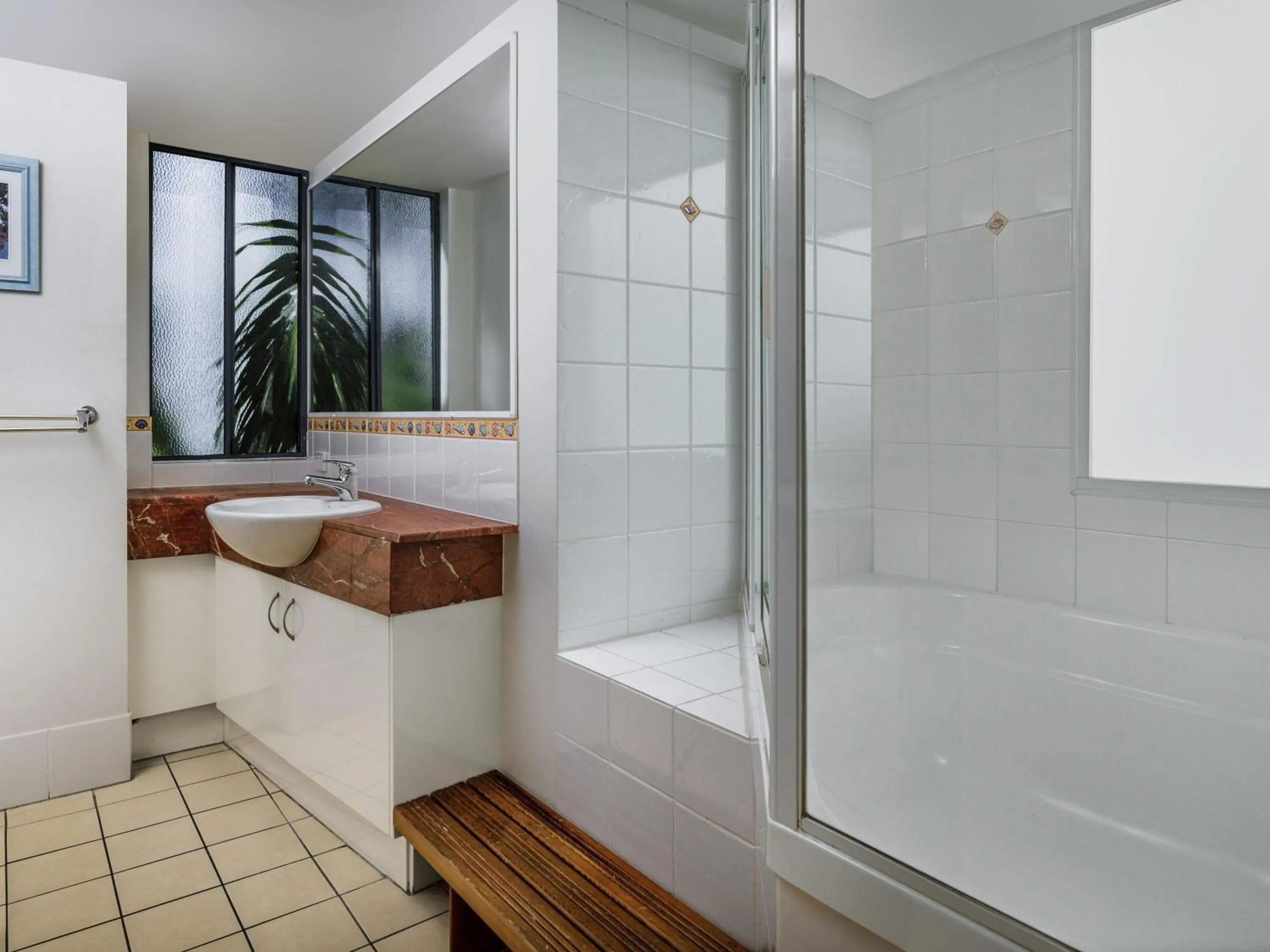 Bedroom in BreakFree Grand Pacific