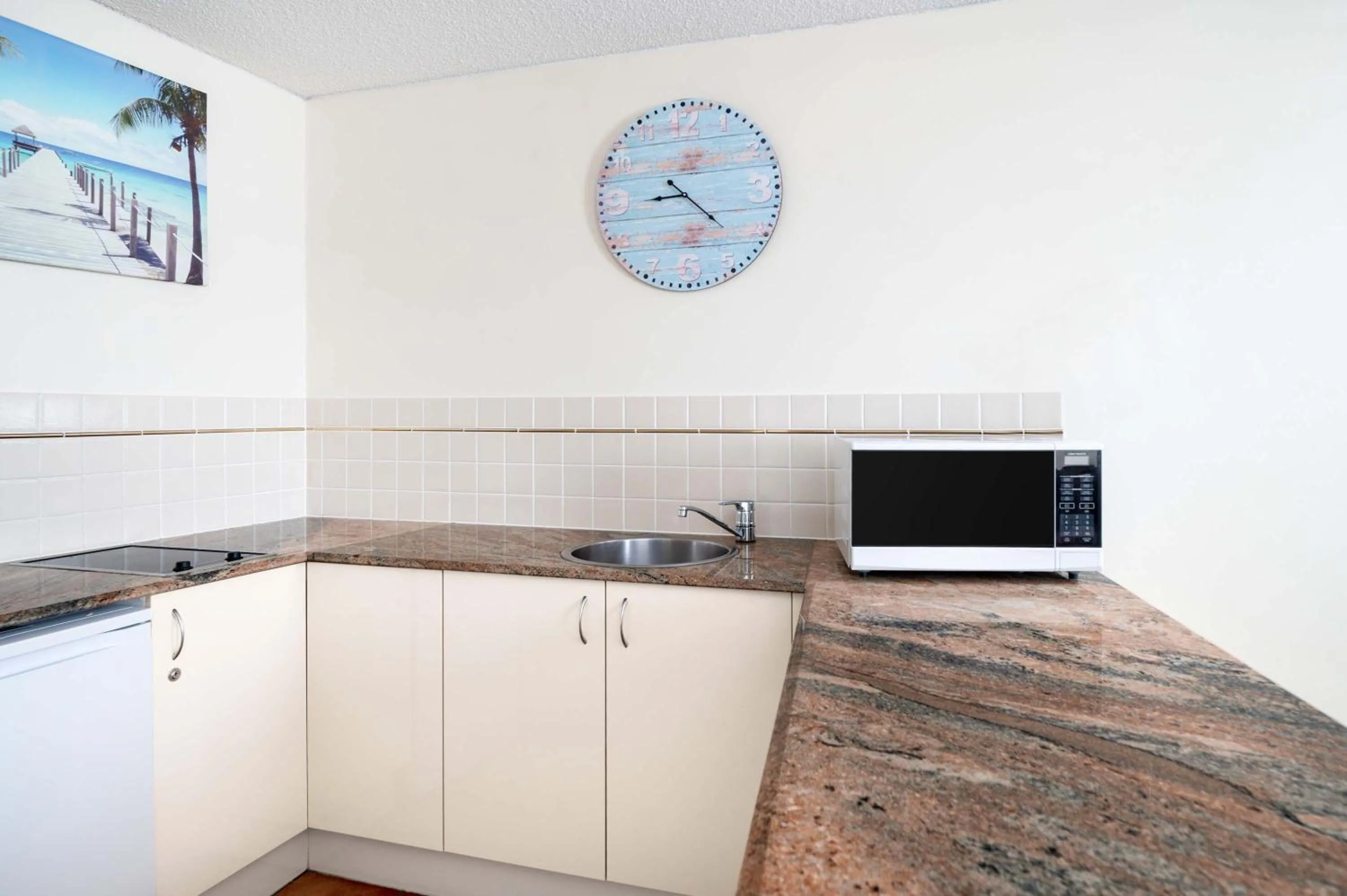 Coffee/tea facilities in BreakFree Grand Pacific