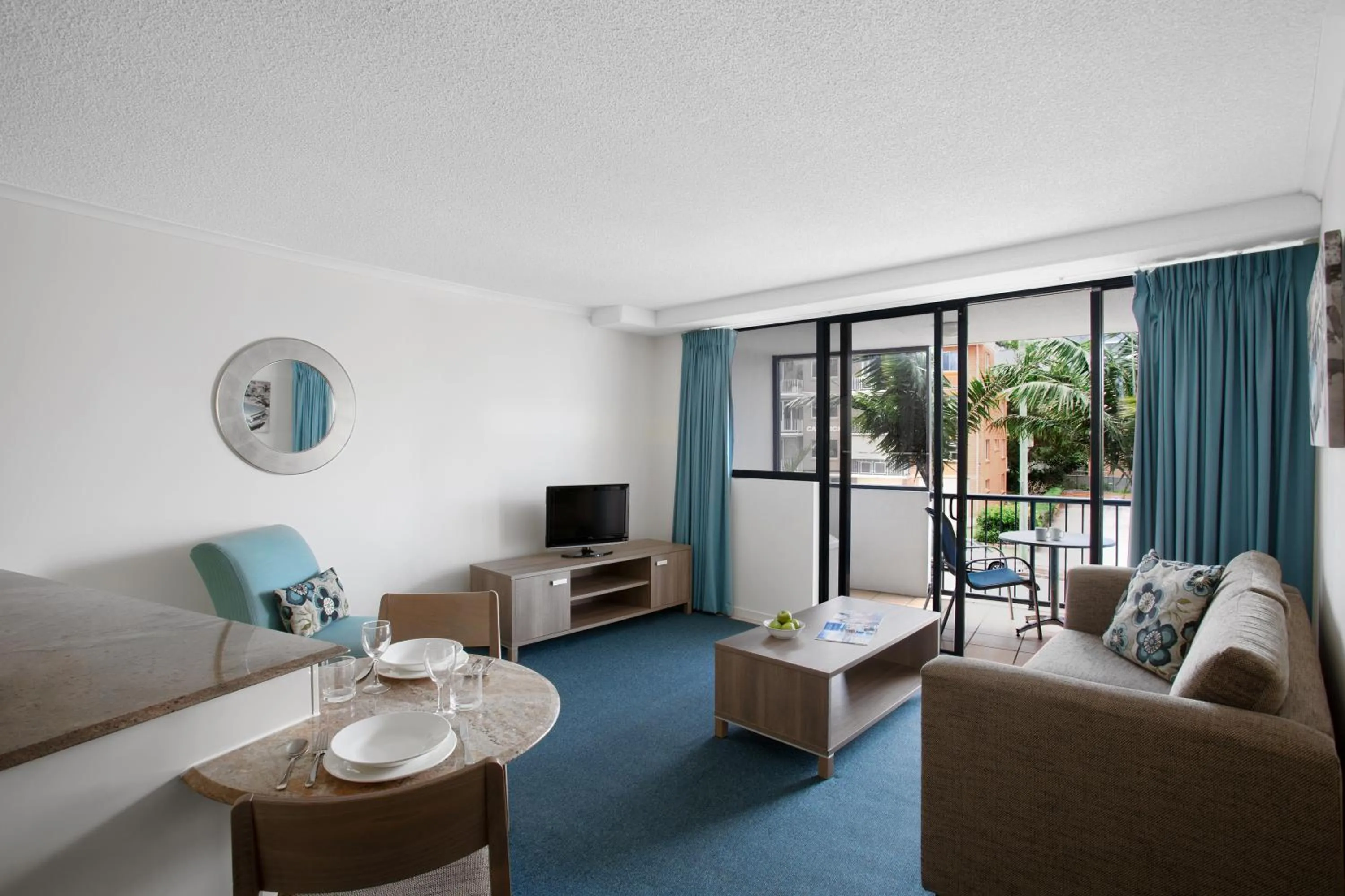 TV and multimedia in BreakFree Grand Pacific