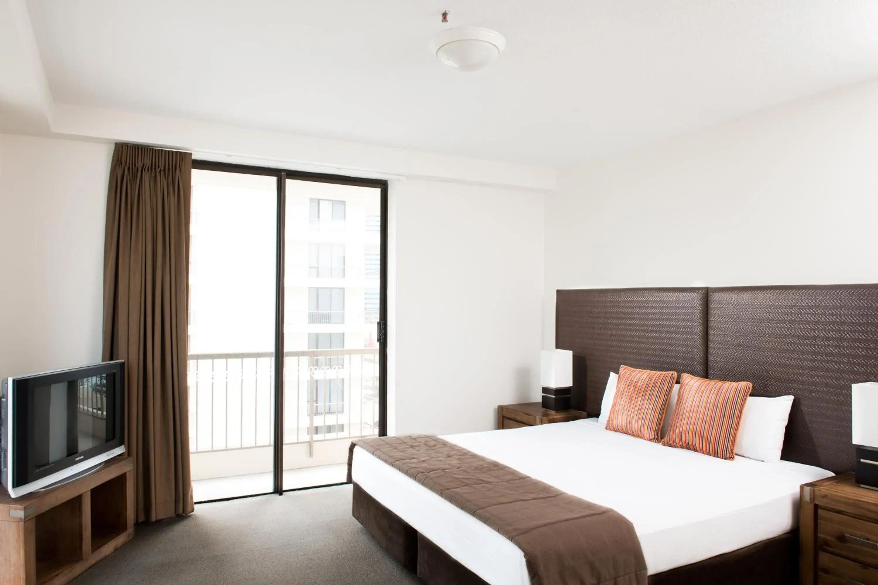 Bedroom, Bed in Paradise Centre Apartments Bedroom, Bed in Paradise Centre Apartments