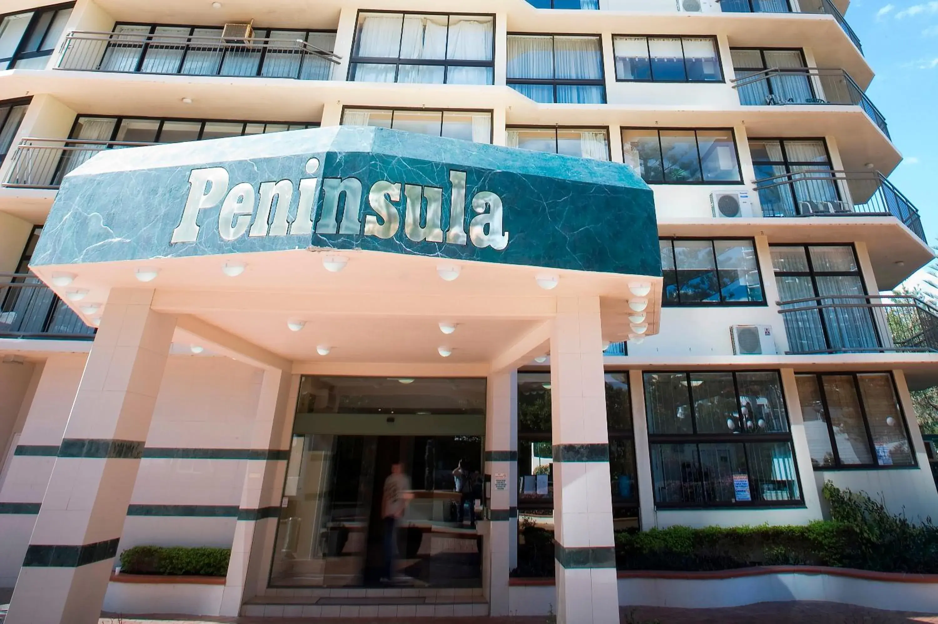 Facade/entrance in BreakFree Peninsula Facade/entrance in BreakFree Peninsula