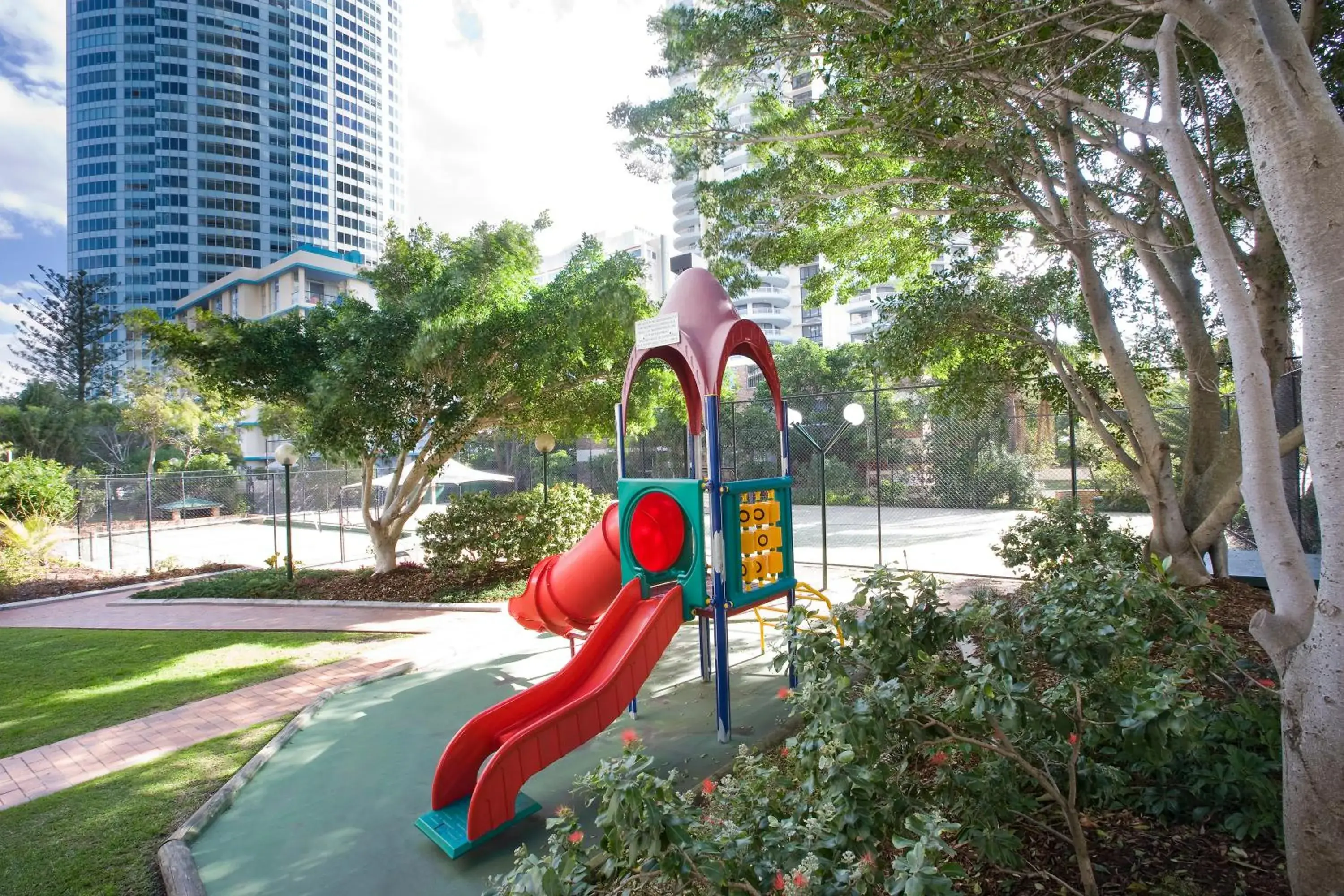 Property building in BreakFree Peninsula Property building in BreakFree Peninsula