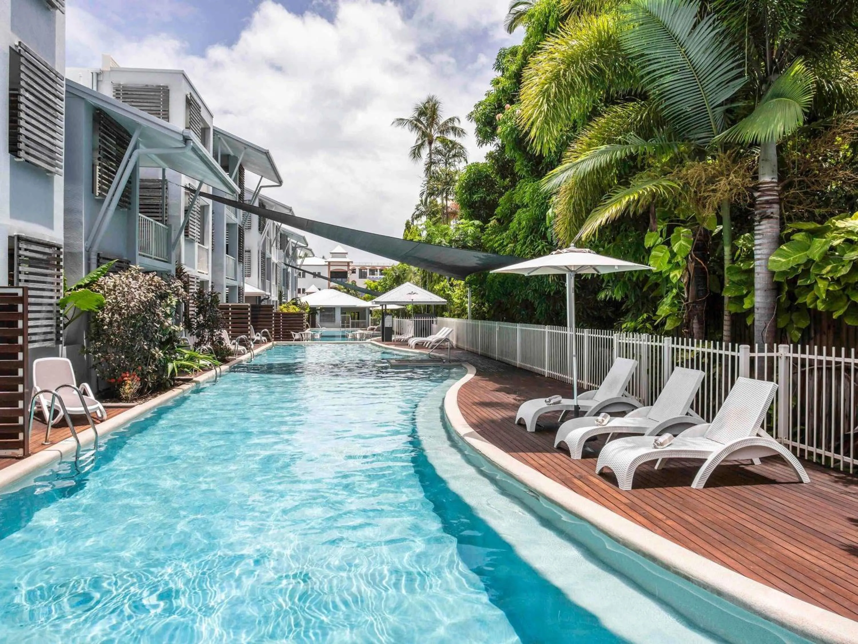 Property building in Mantra Aqueous on Port