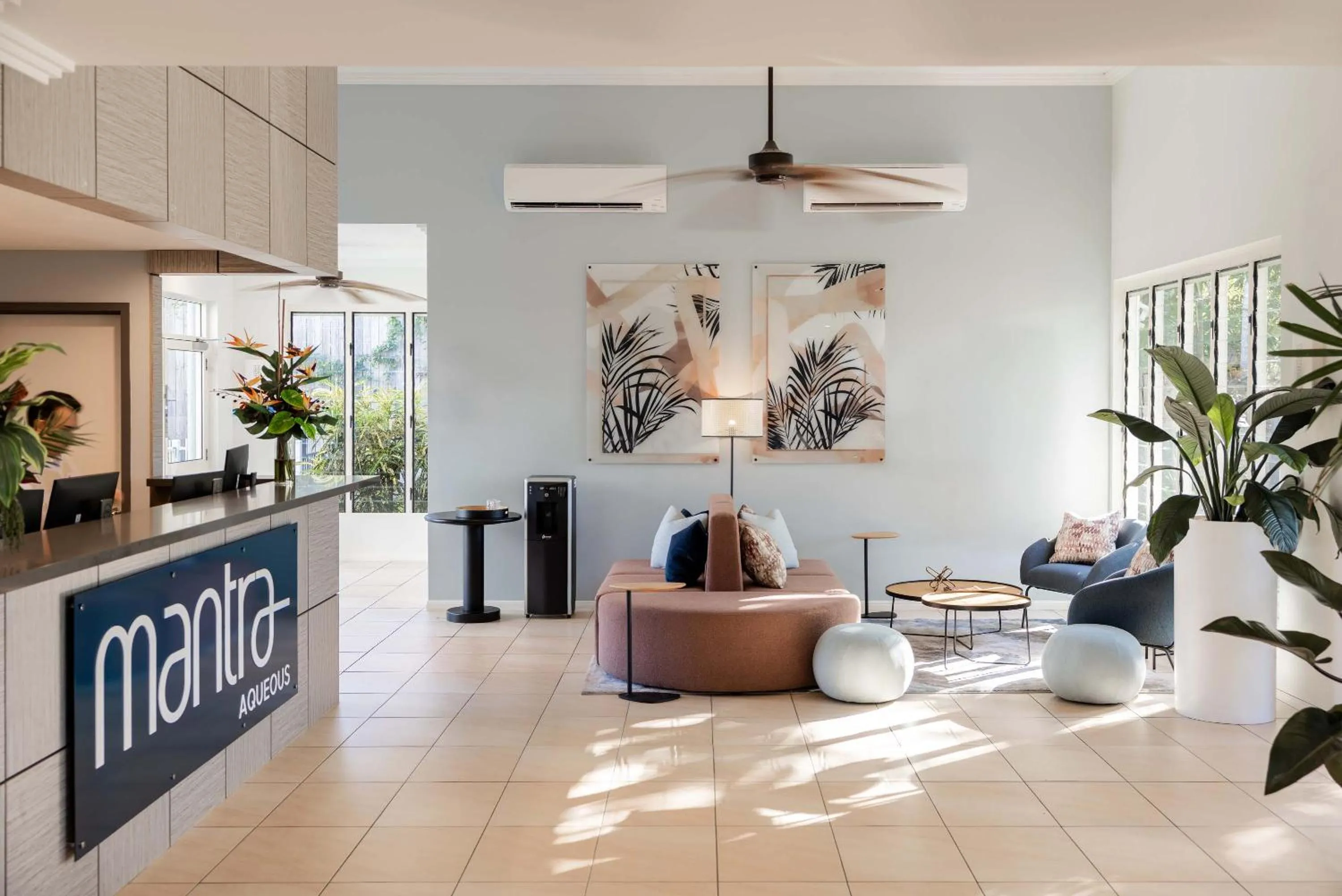 Facade/entrance in Mantra Aqueous on Port