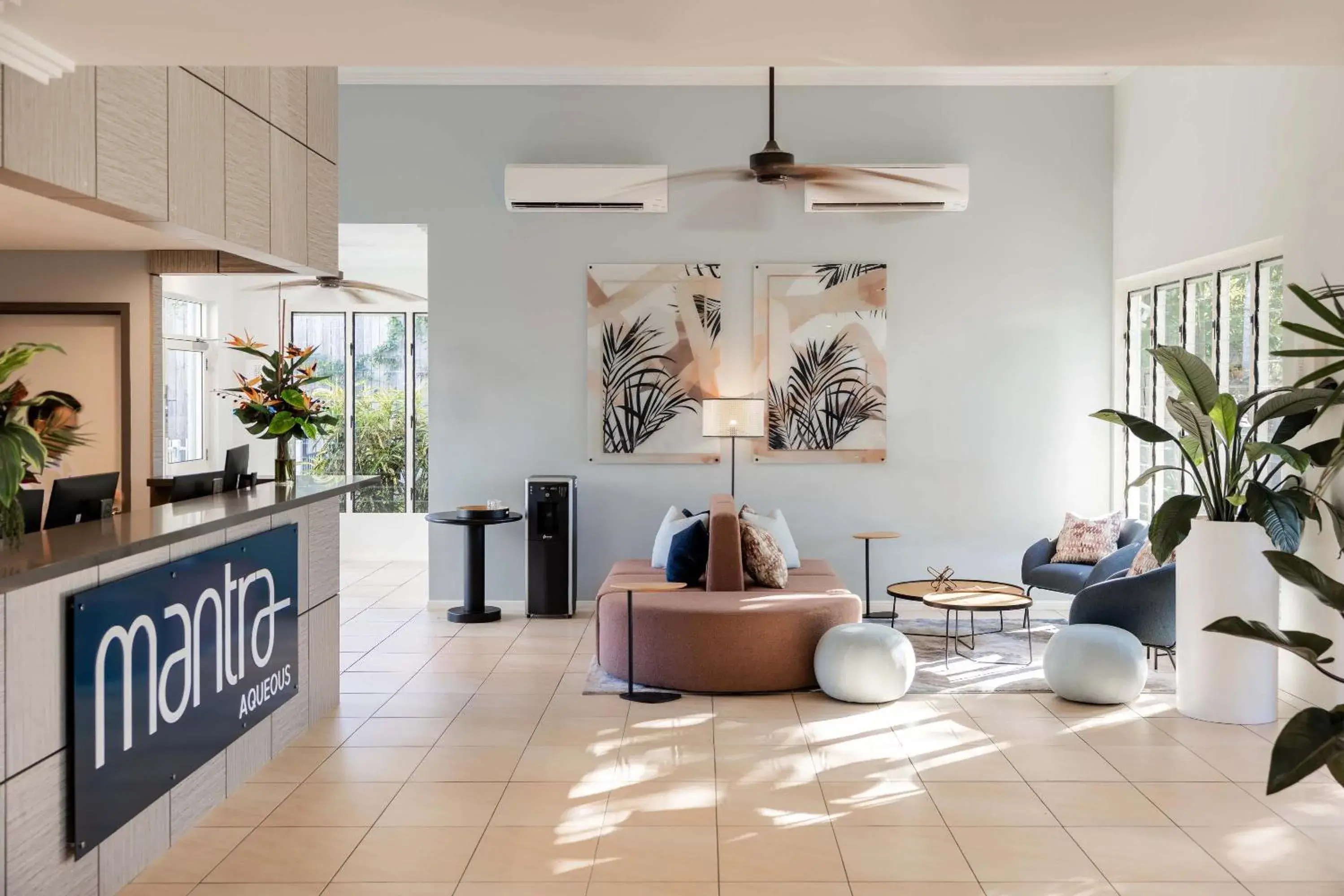 Facade/entrance in Mantra Aqueous on Port Facade/entrance in Mantra Aqueous on Port