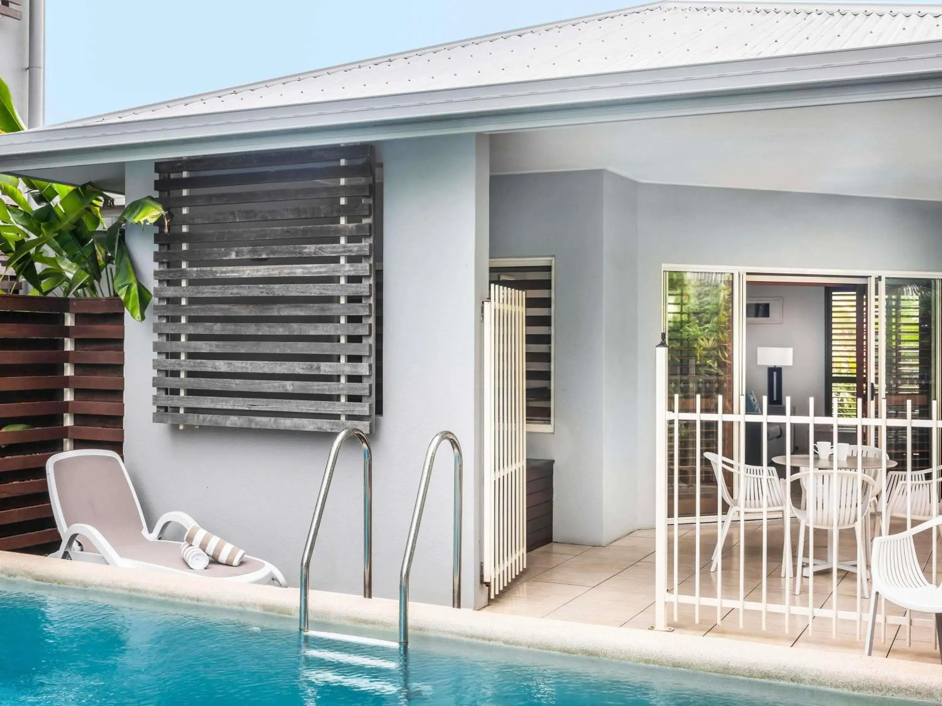 Bedroom in Mantra Aqueous on Port Bedroom in Mantra Aqueous on Port