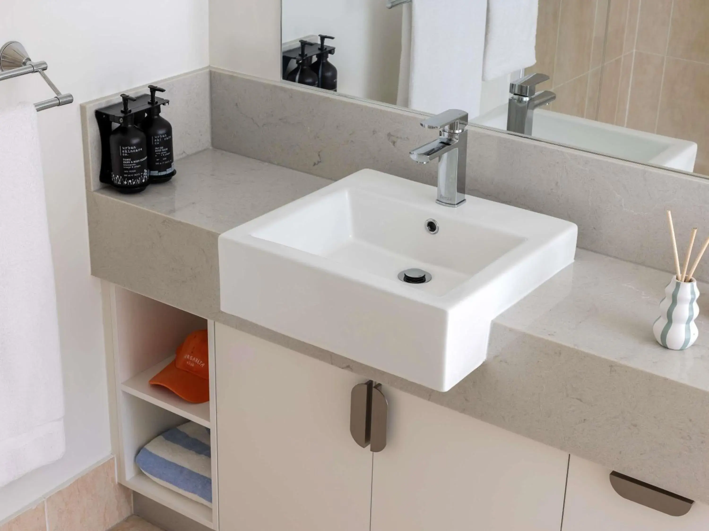 Bedroom in Mantra Aqueous on Port Bedroom in Mantra Aqueous on Port