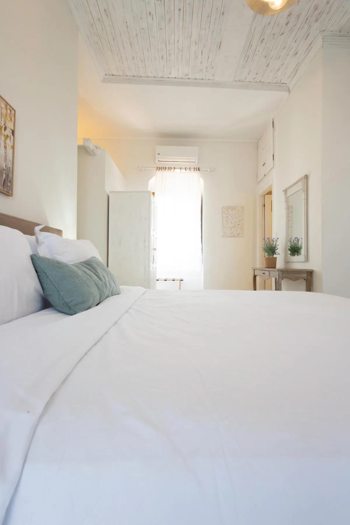 Photo of the whole room, Bed in Sophia Areopoli Guesthouse