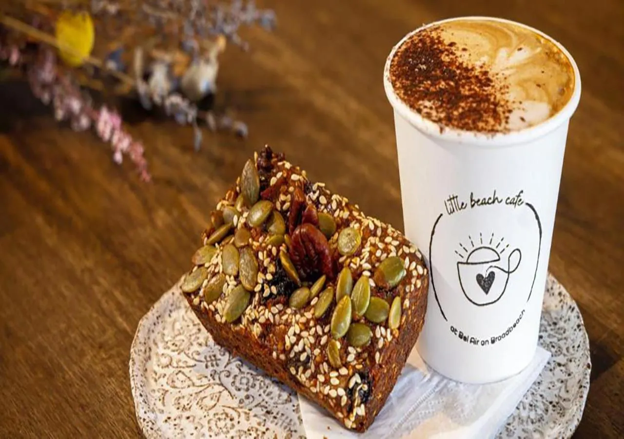 Coffee/tea facilities in Bel Air on Broadbeach - Official