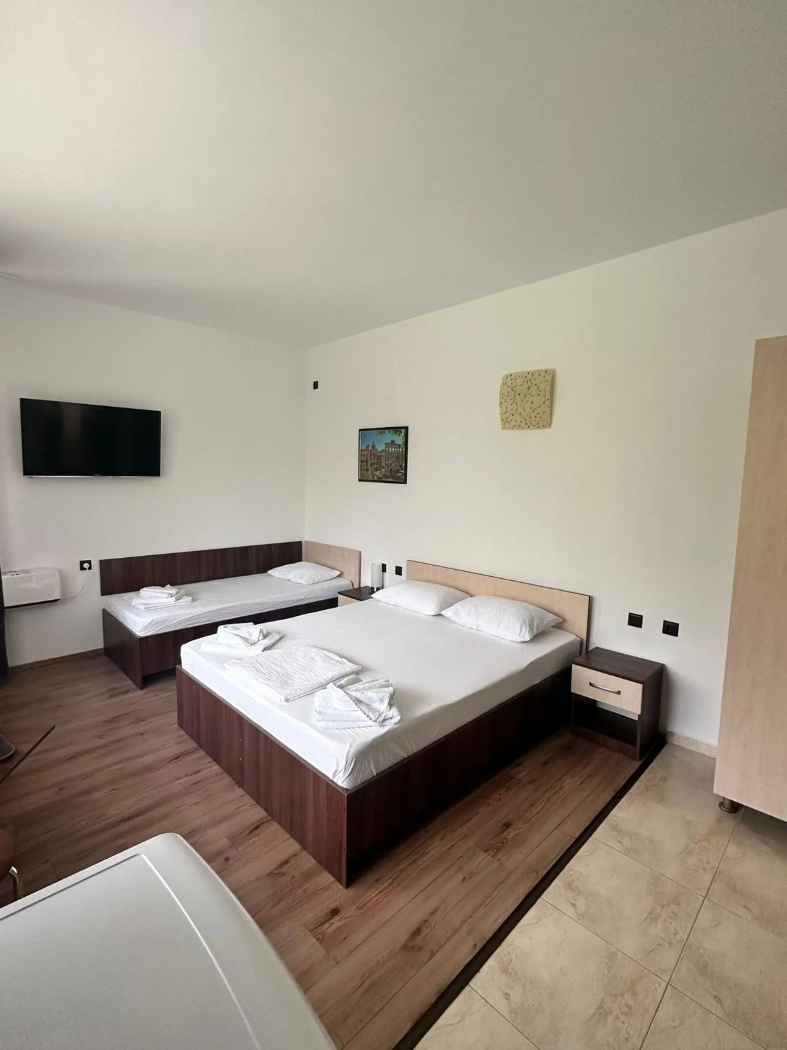 Bed in Paradox Oituz