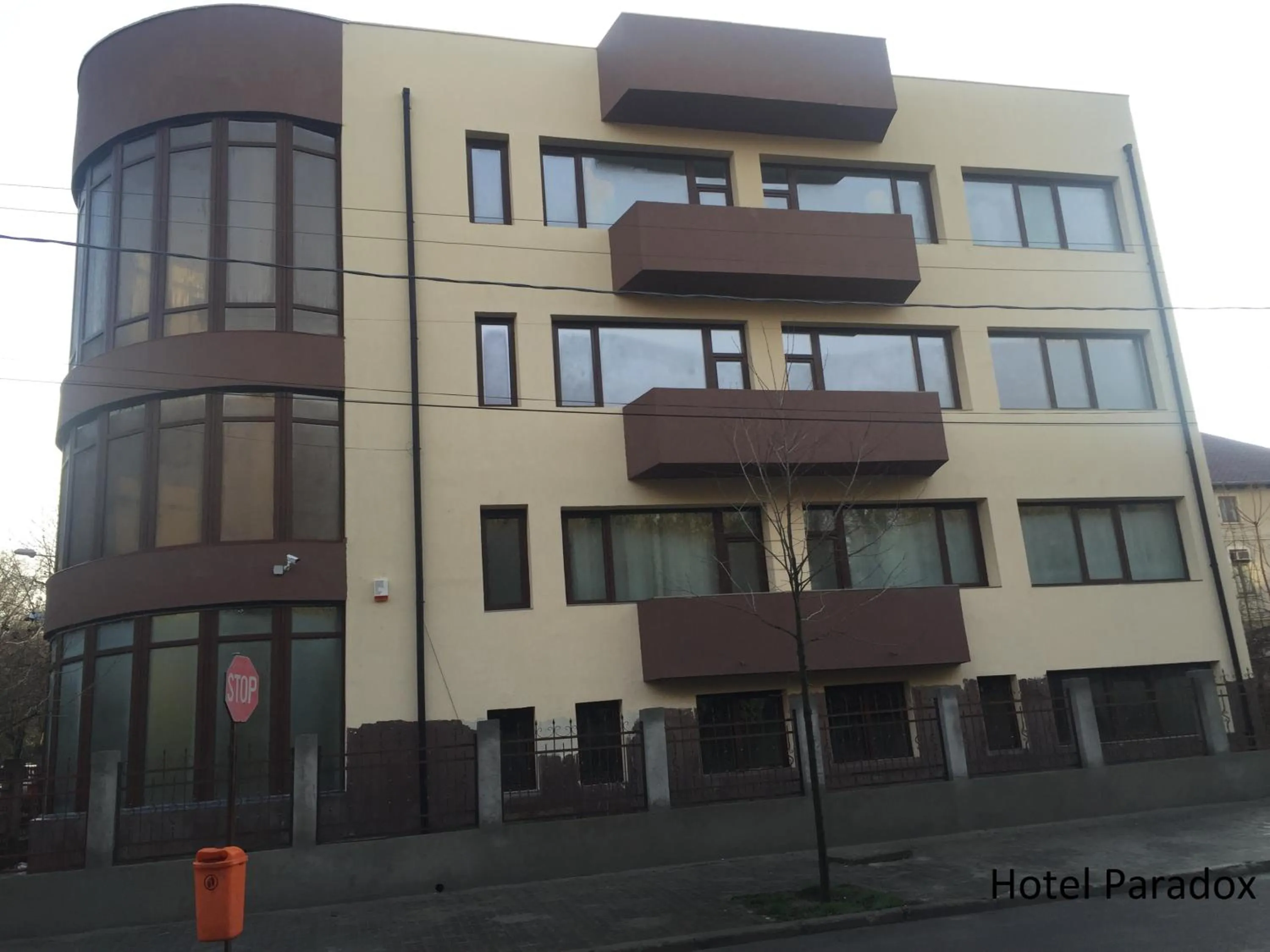 Property building in Paradox Oituz