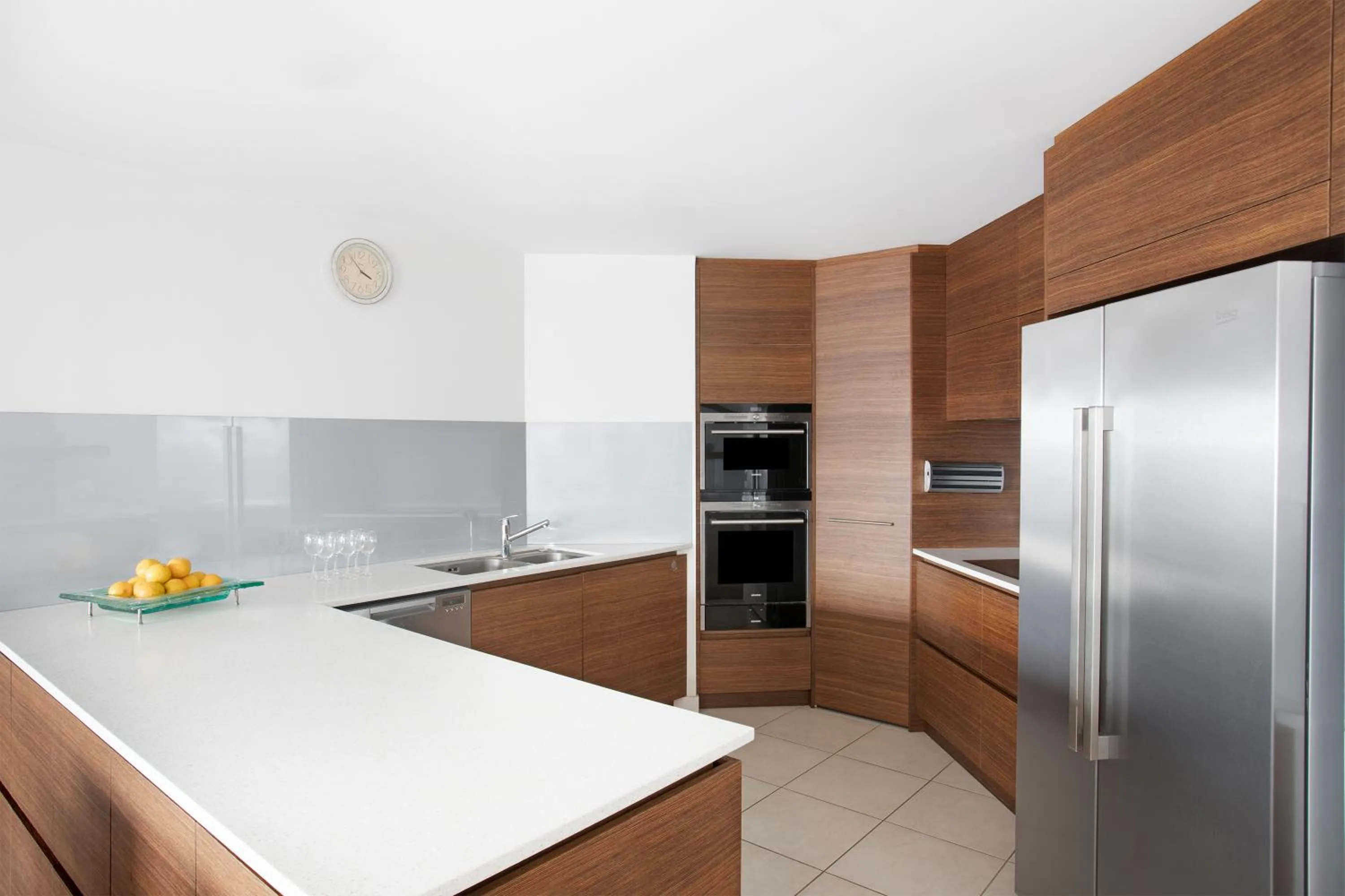 Kitchen or kitchenette in Mantra Esplanade