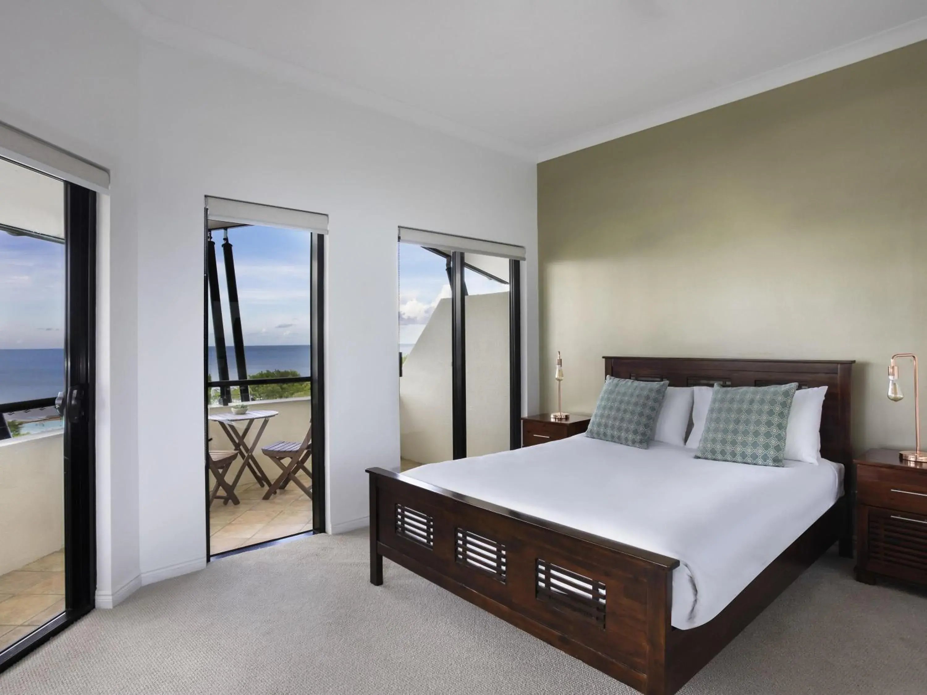 Bedroom, Bed in Mantra Esplanade Bedroom, Bed in Mantra Esplanade