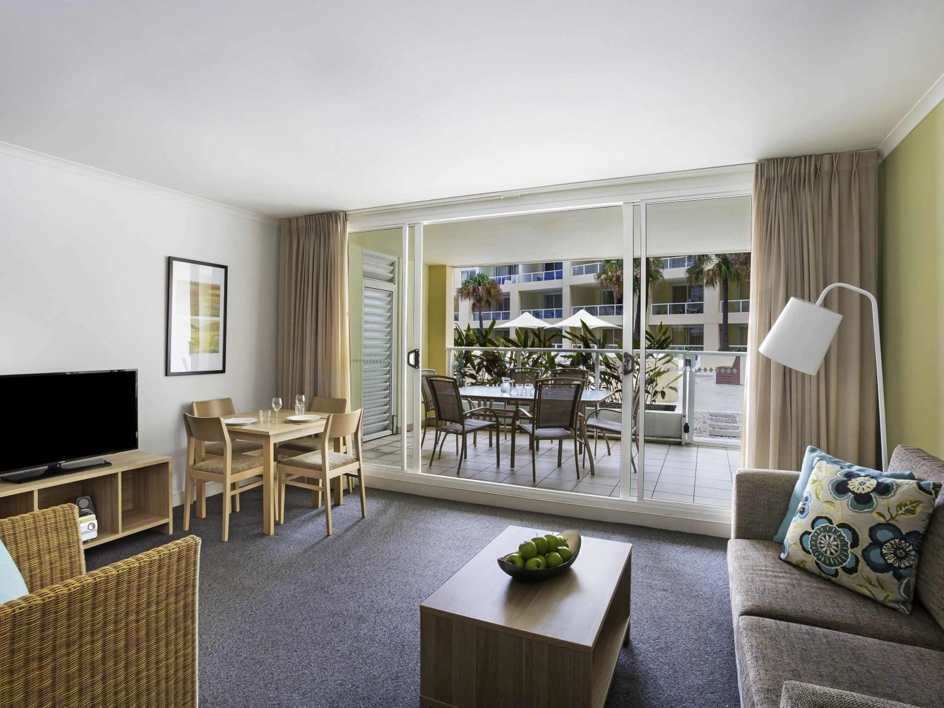 Bedroom in Mantra Ettalong Beach