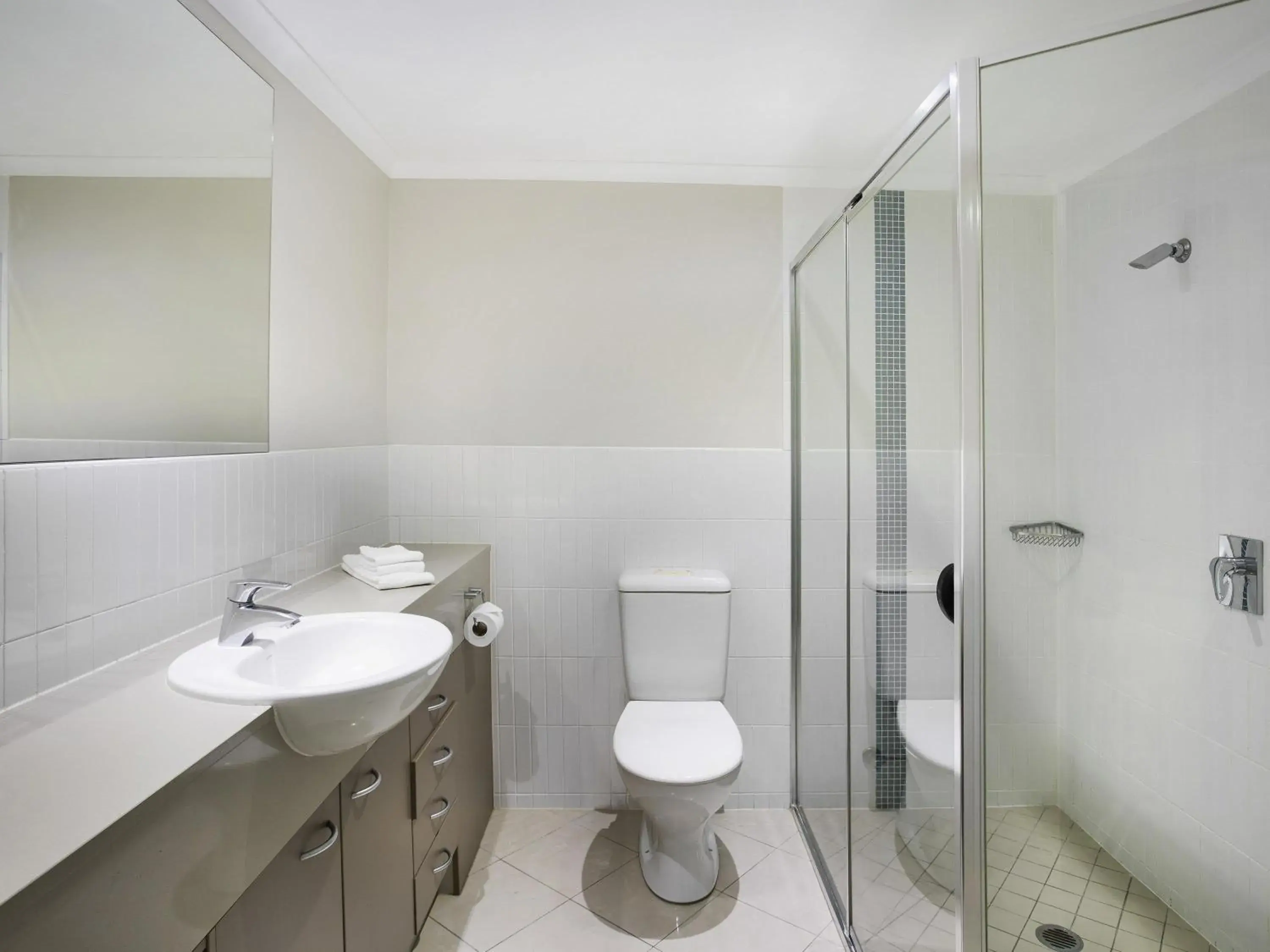 Bedroom in Mantra Ettalong Beach Bedroom in Mantra Ettalong Beach