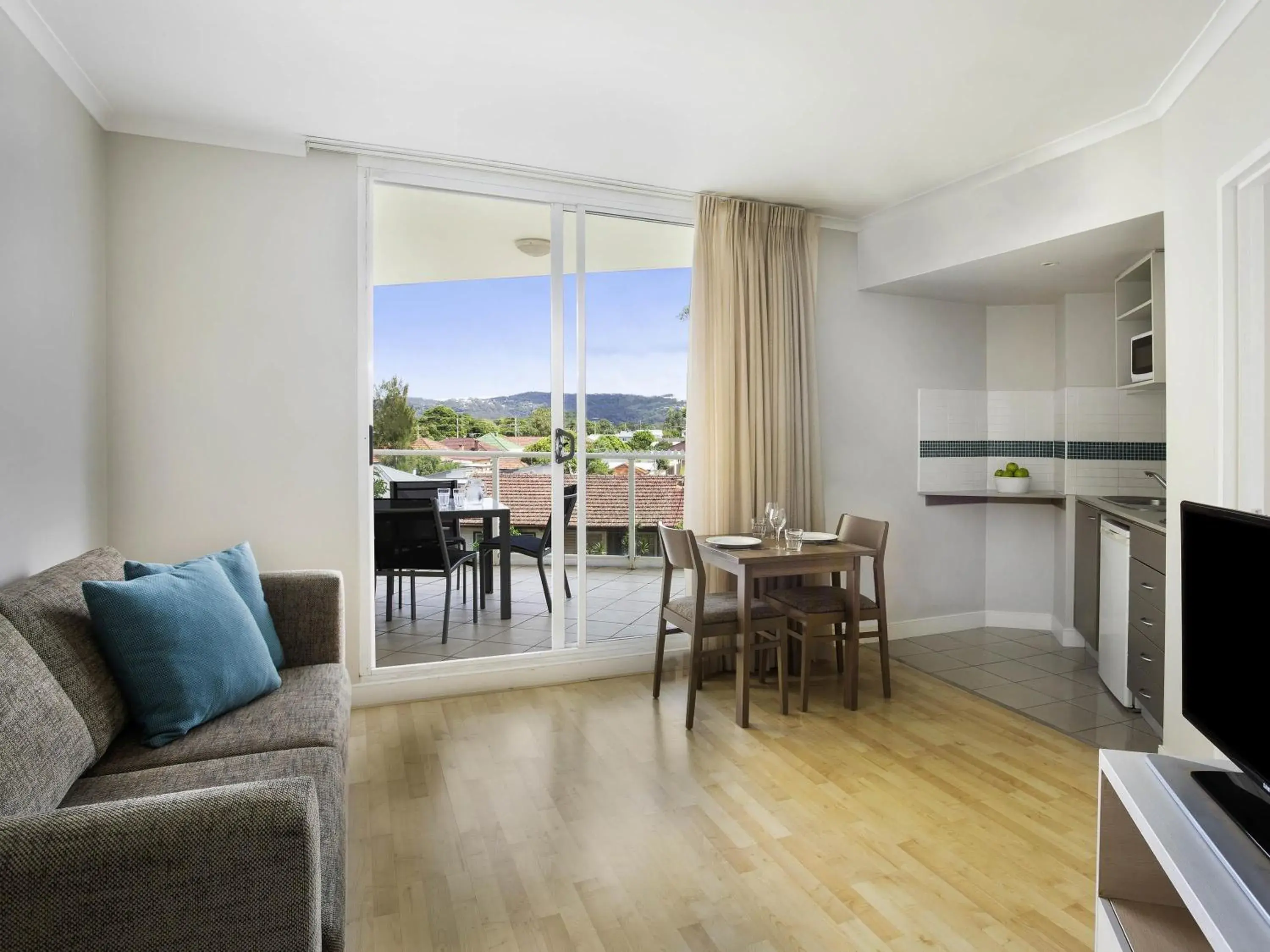 Bedroom in Mantra Ettalong Beach Bedroom in Mantra Ettalong Beach